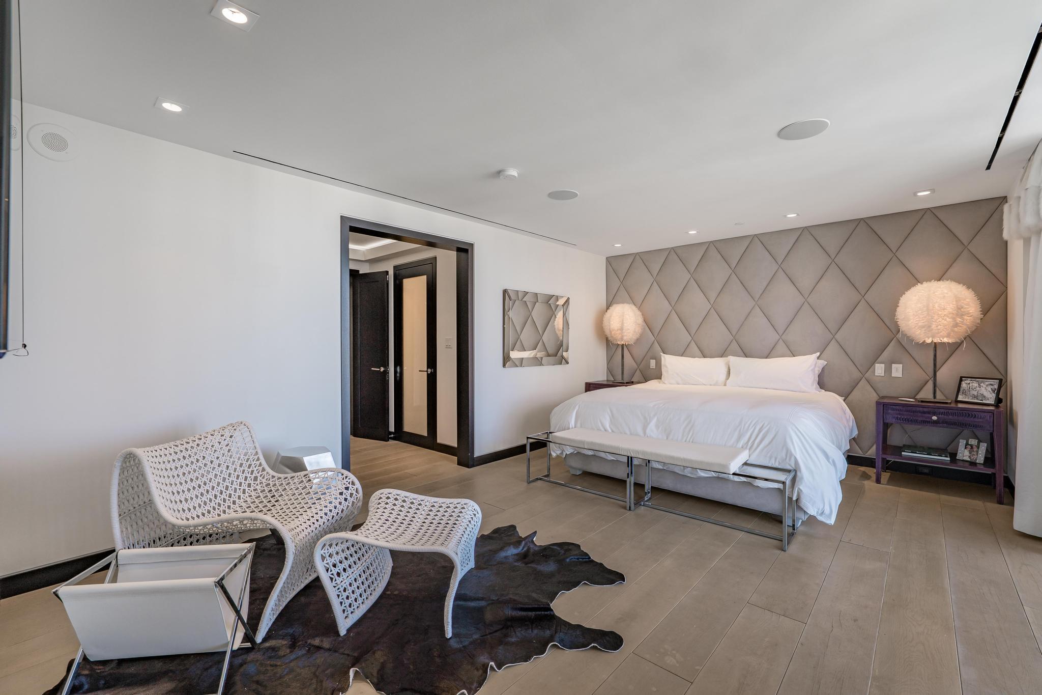 333 Las Olas #4206 Fort Lauderdale, FL 33301