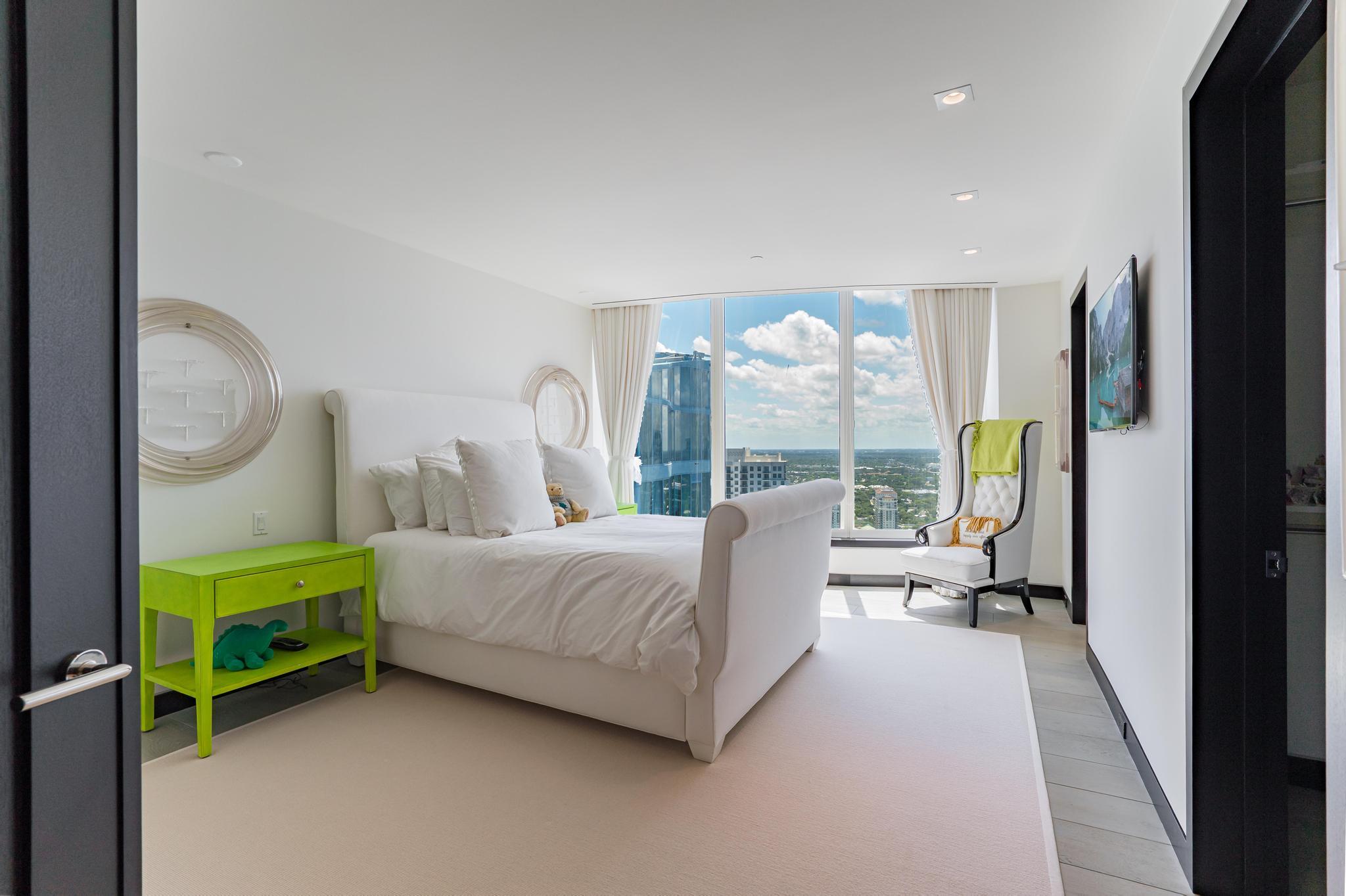 333 Las Olas #4206 Fort Lauderdale, FL 33301