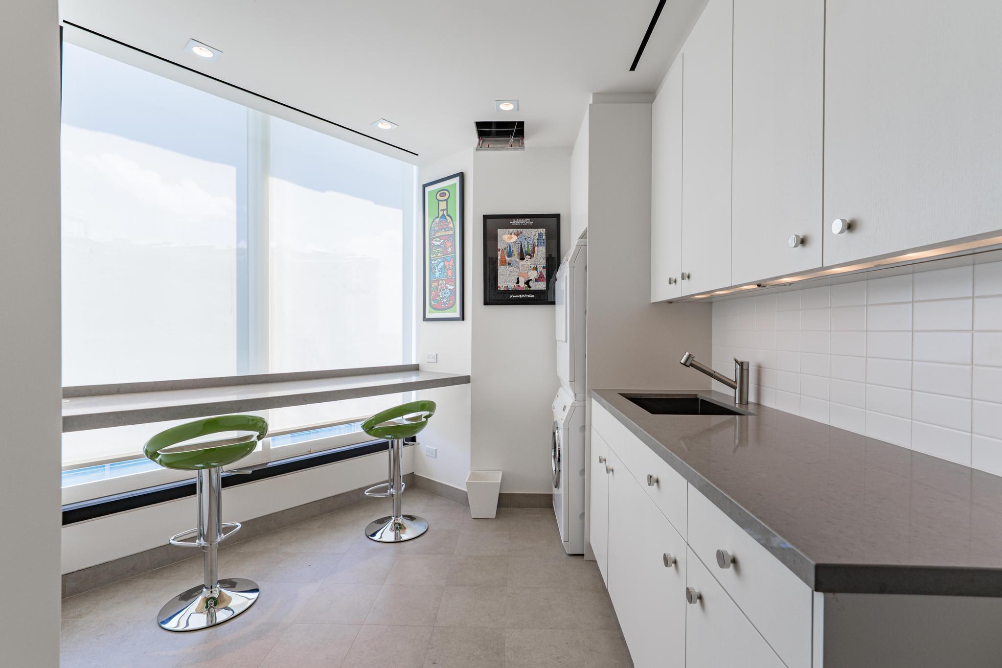 333 Las Olas #4206 Fort Lauderdale, FL 33301