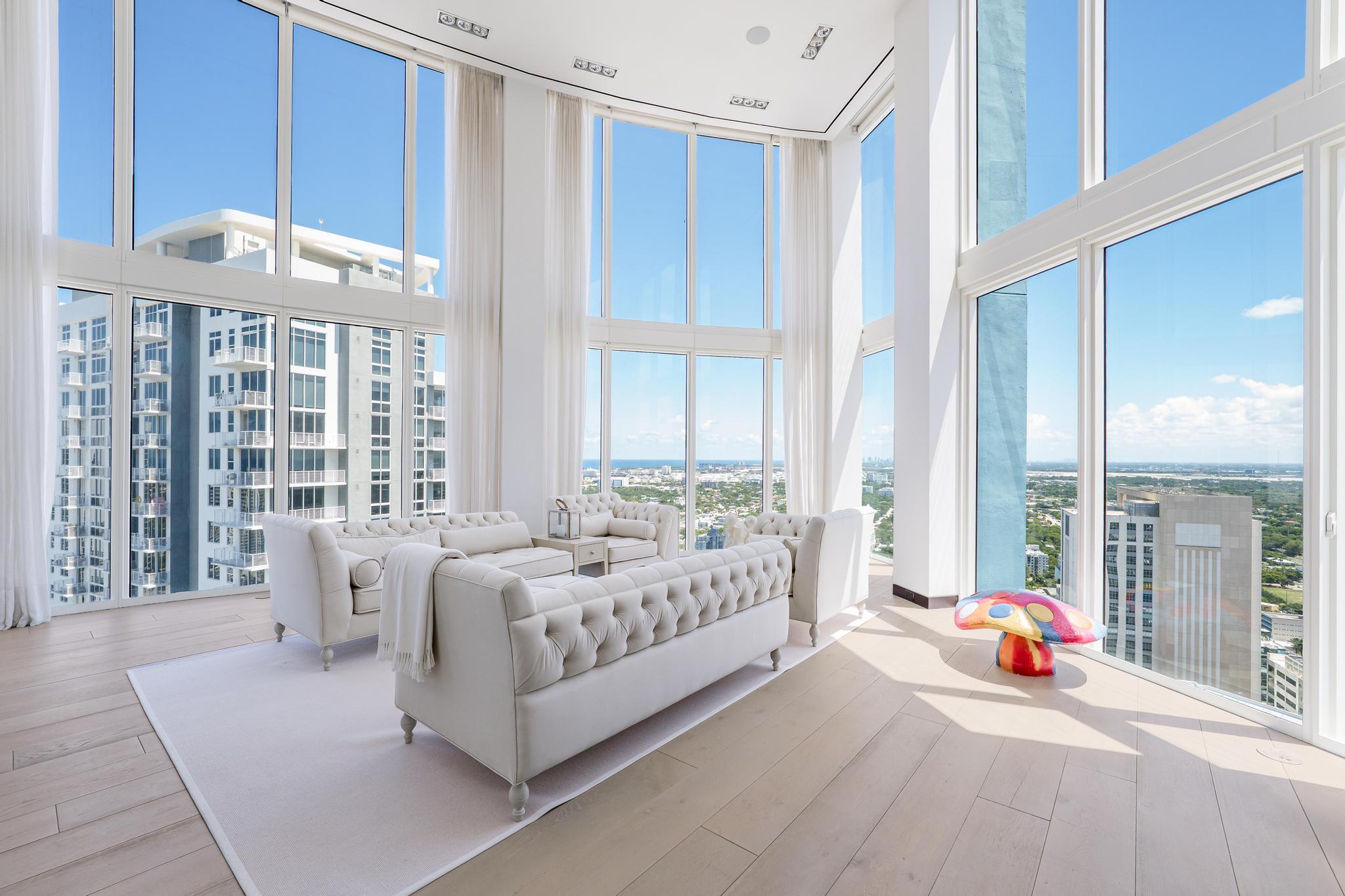 333 Las Olas #4206 Fort Lauderdale, FL 33301