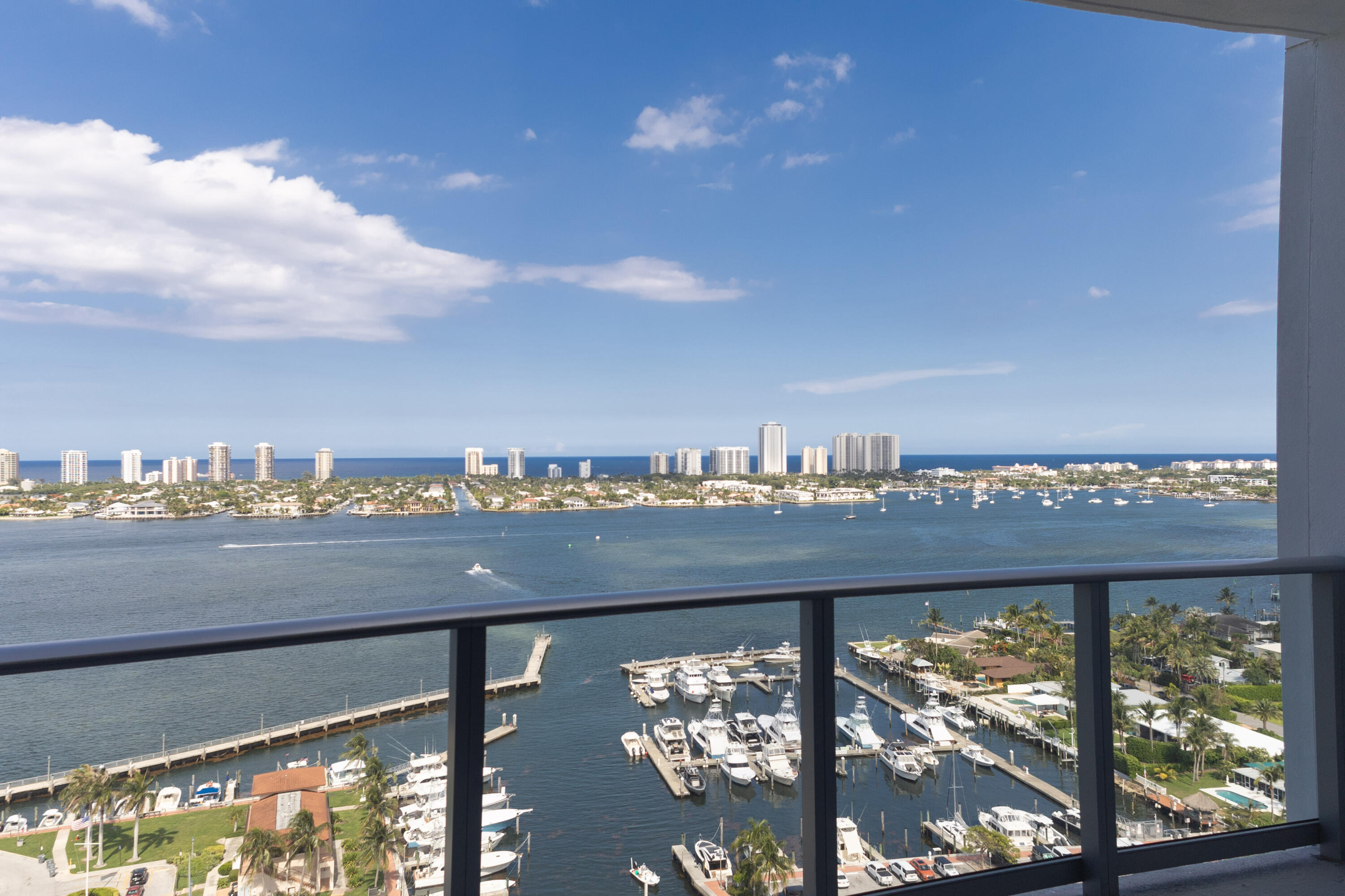 220 Lake Shr #1908 Lake Park, FL 33403