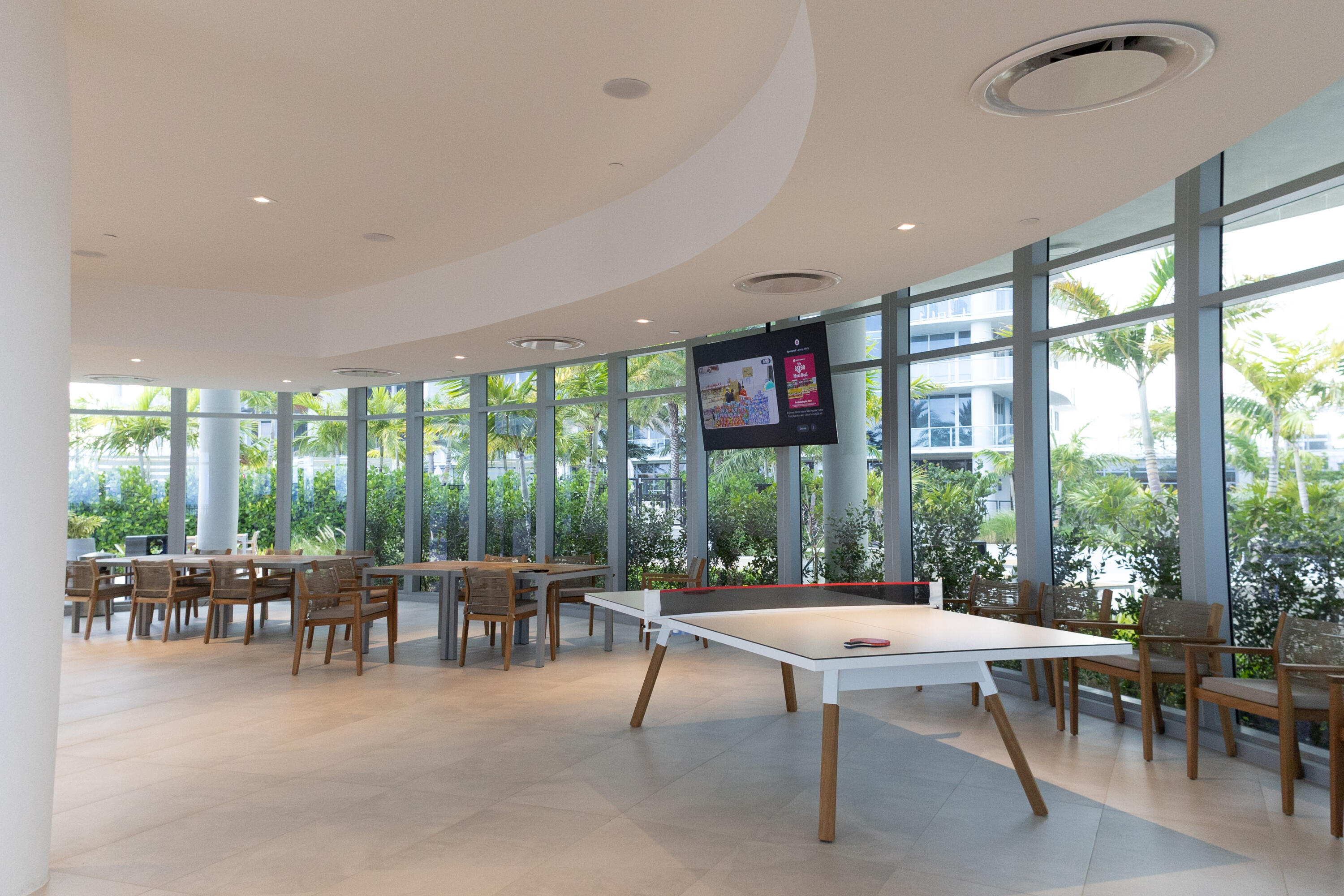 220 Lake Shr #1908 Lake Park, FL 33403