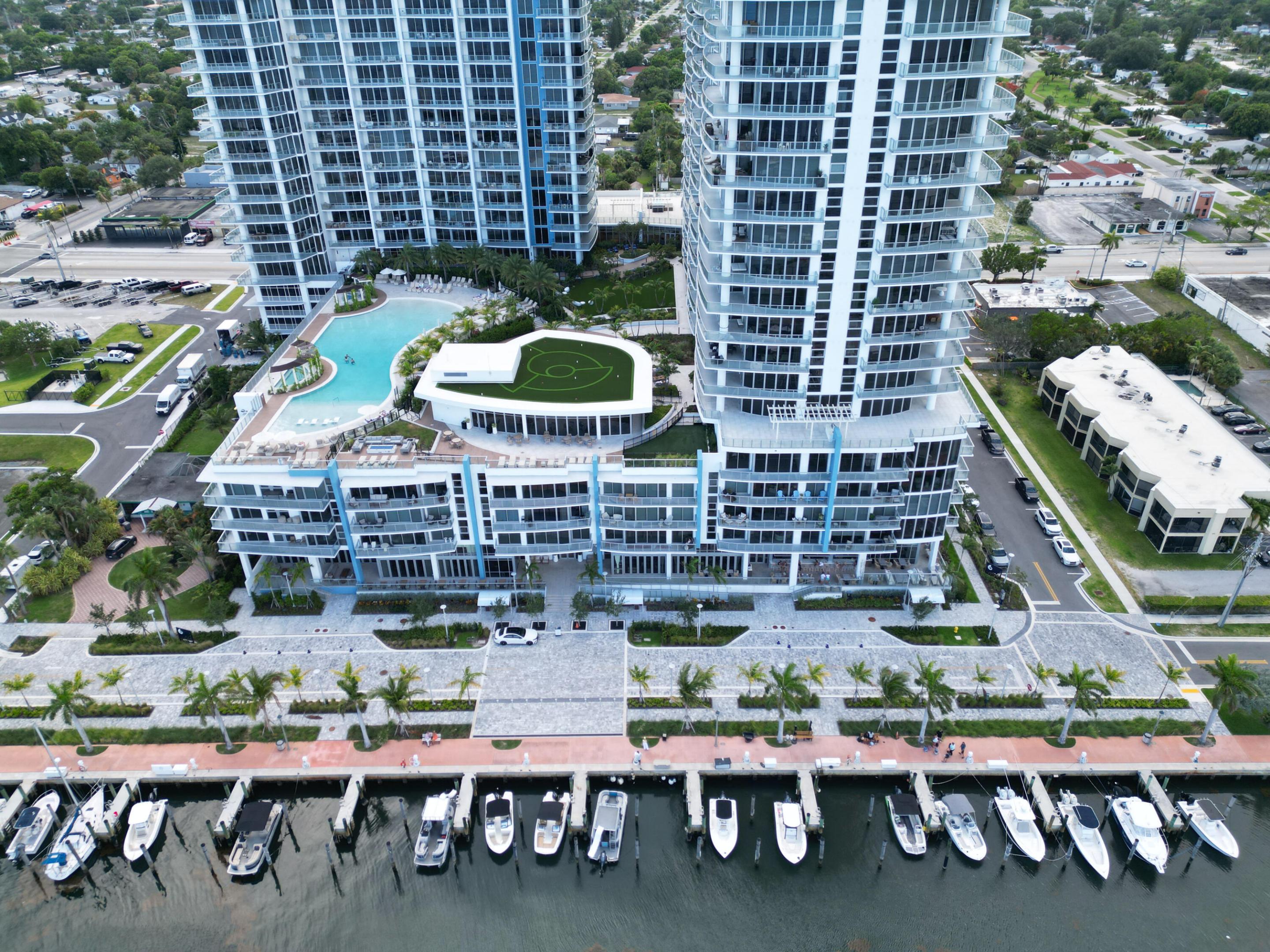 220 Lake Shr #1908 Lake Park, FL 33403
