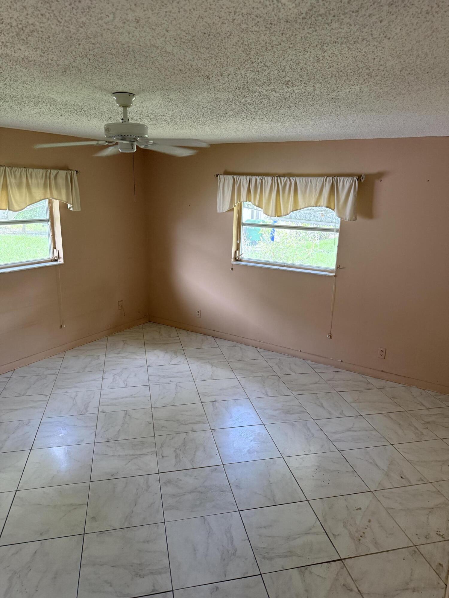 7250 NW 8th Ct Margate, FL 33063
