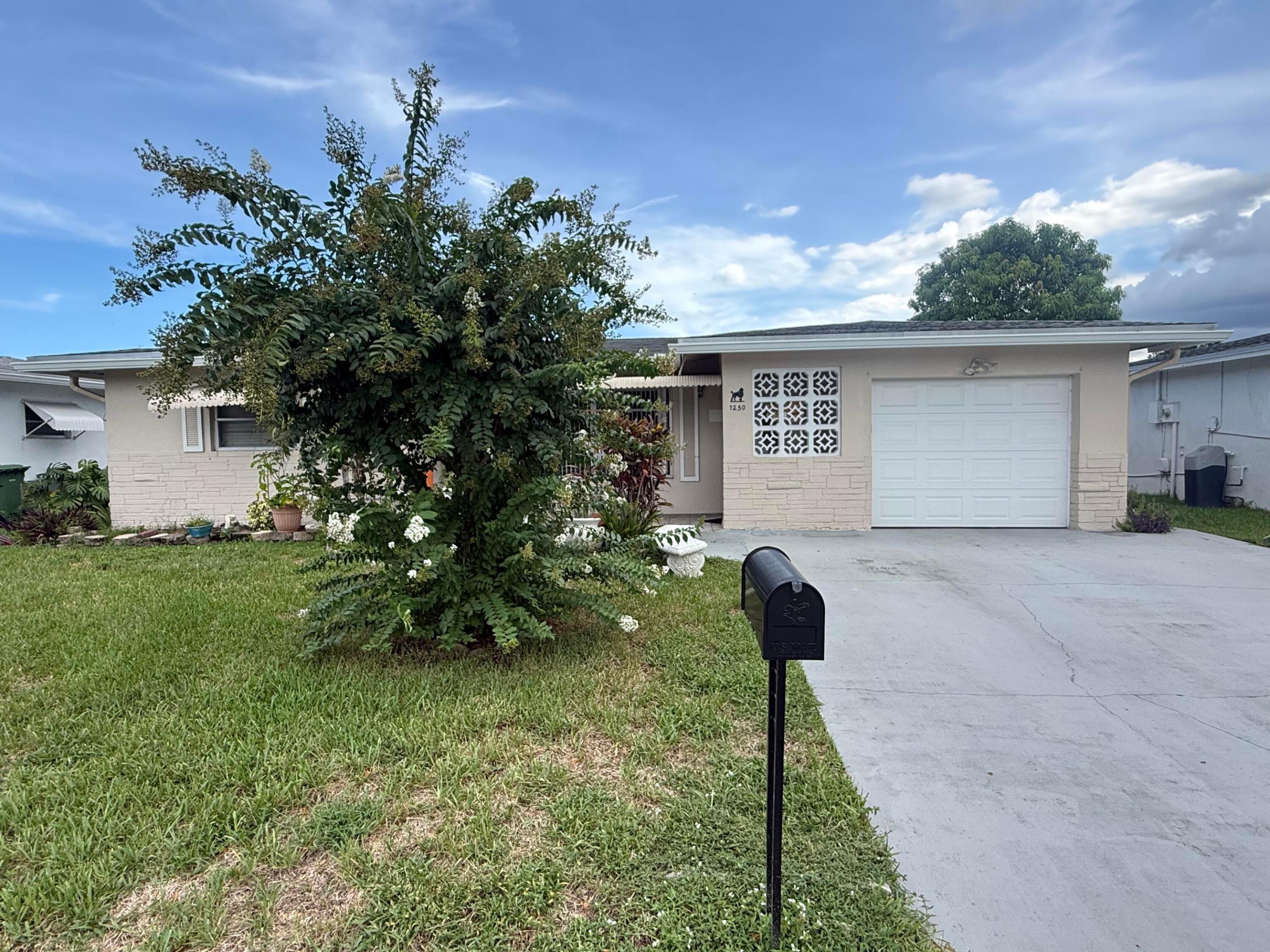 7250 NW 8th Ct Margate, FL 33063