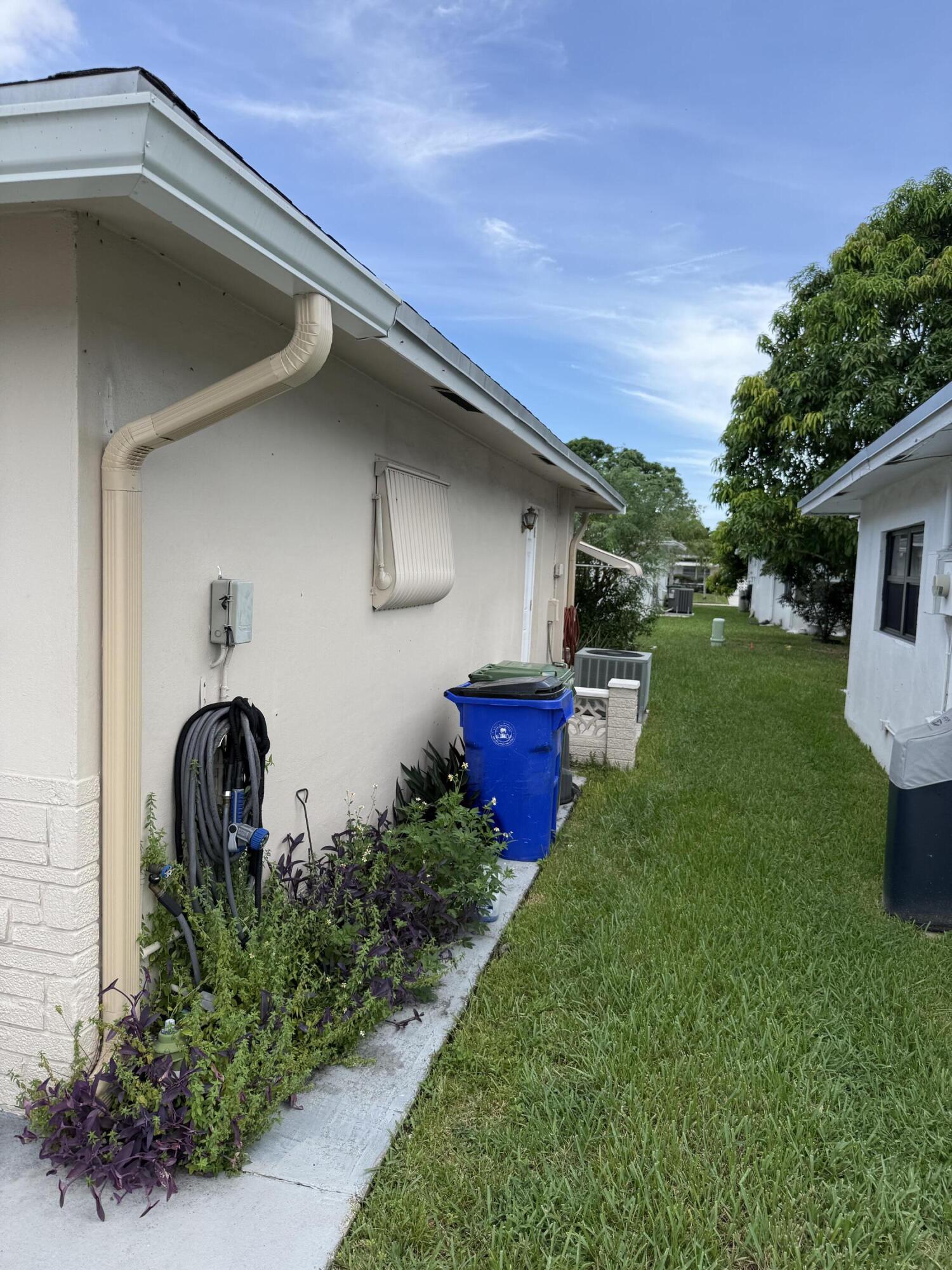 7250 NW 8th Ct Margate, FL 33063