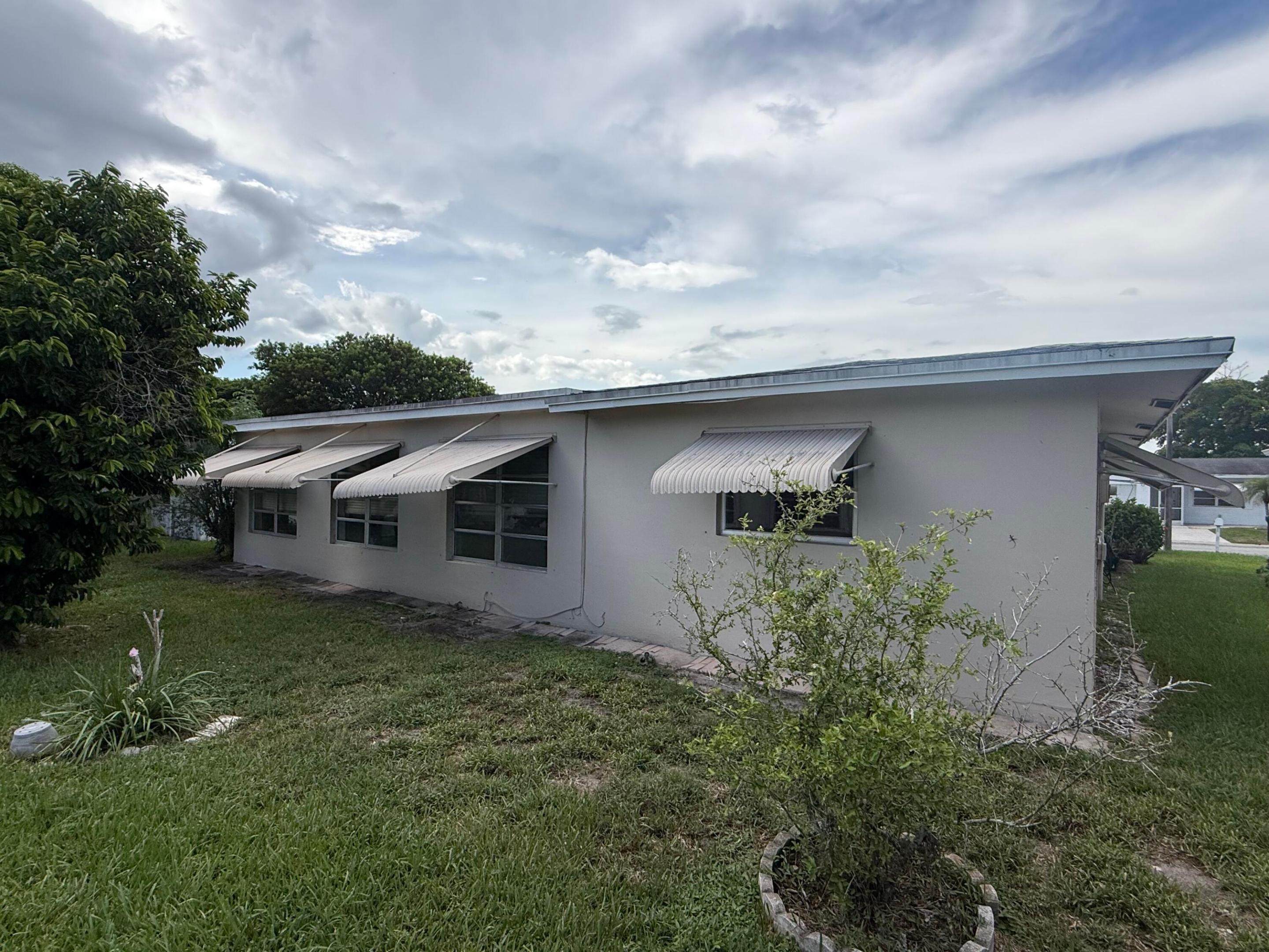 7250 NW 8th Ct Margate, FL 33063