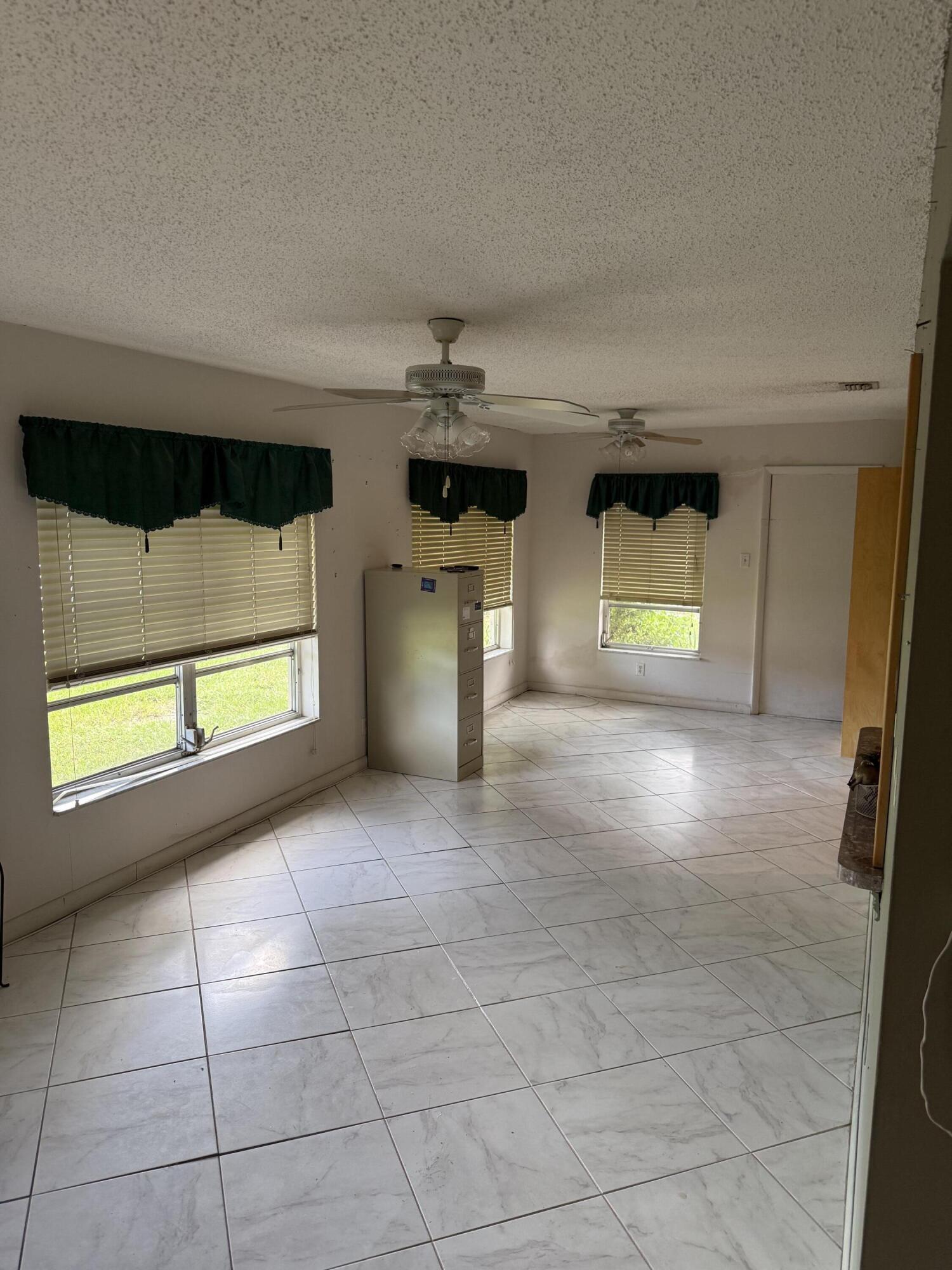 7250 NW 8th Ct Margate, FL 33063