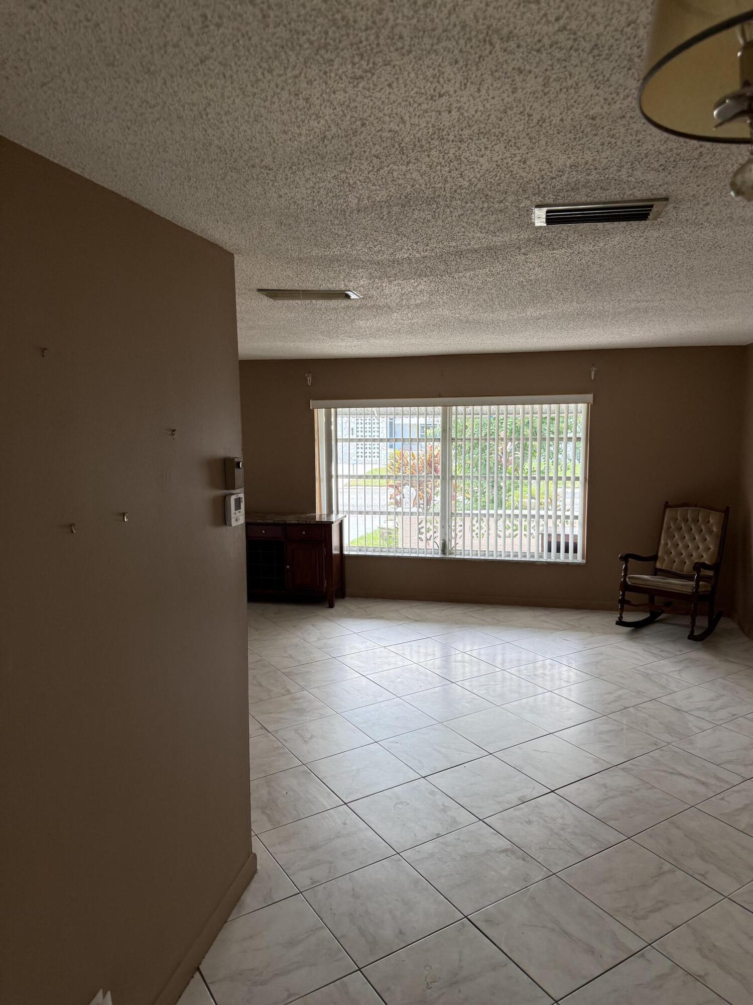7250 NW 8th Ct Margate, FL 33063