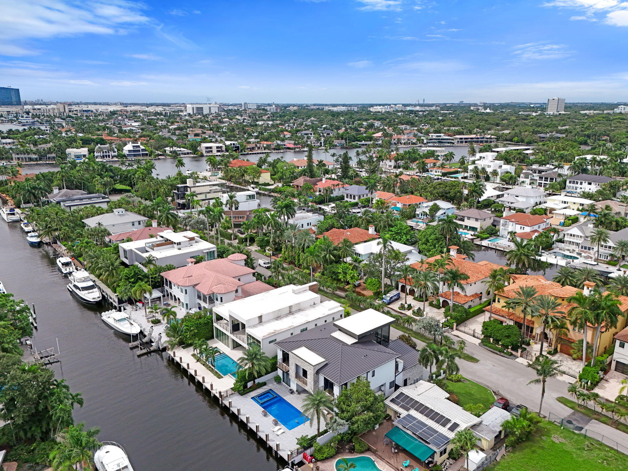 424 Coconut Isle Dr Fort Lauderdale, FL 33301