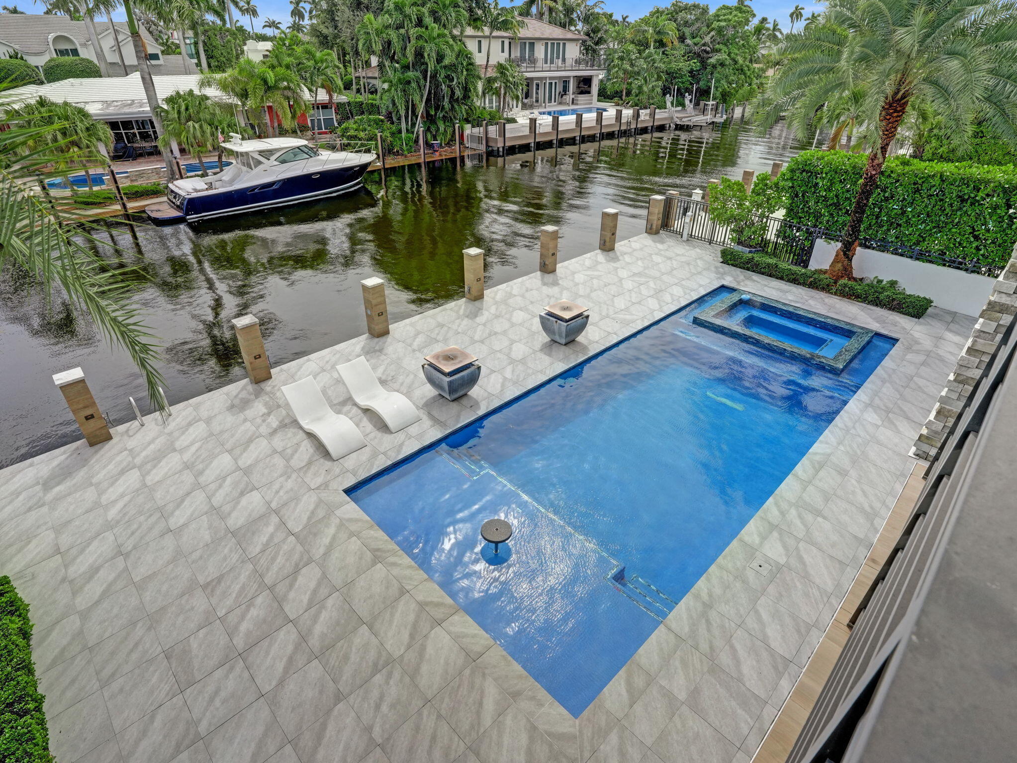 424 Coconut Isle Dr Fort Lauderdale, FL 33301