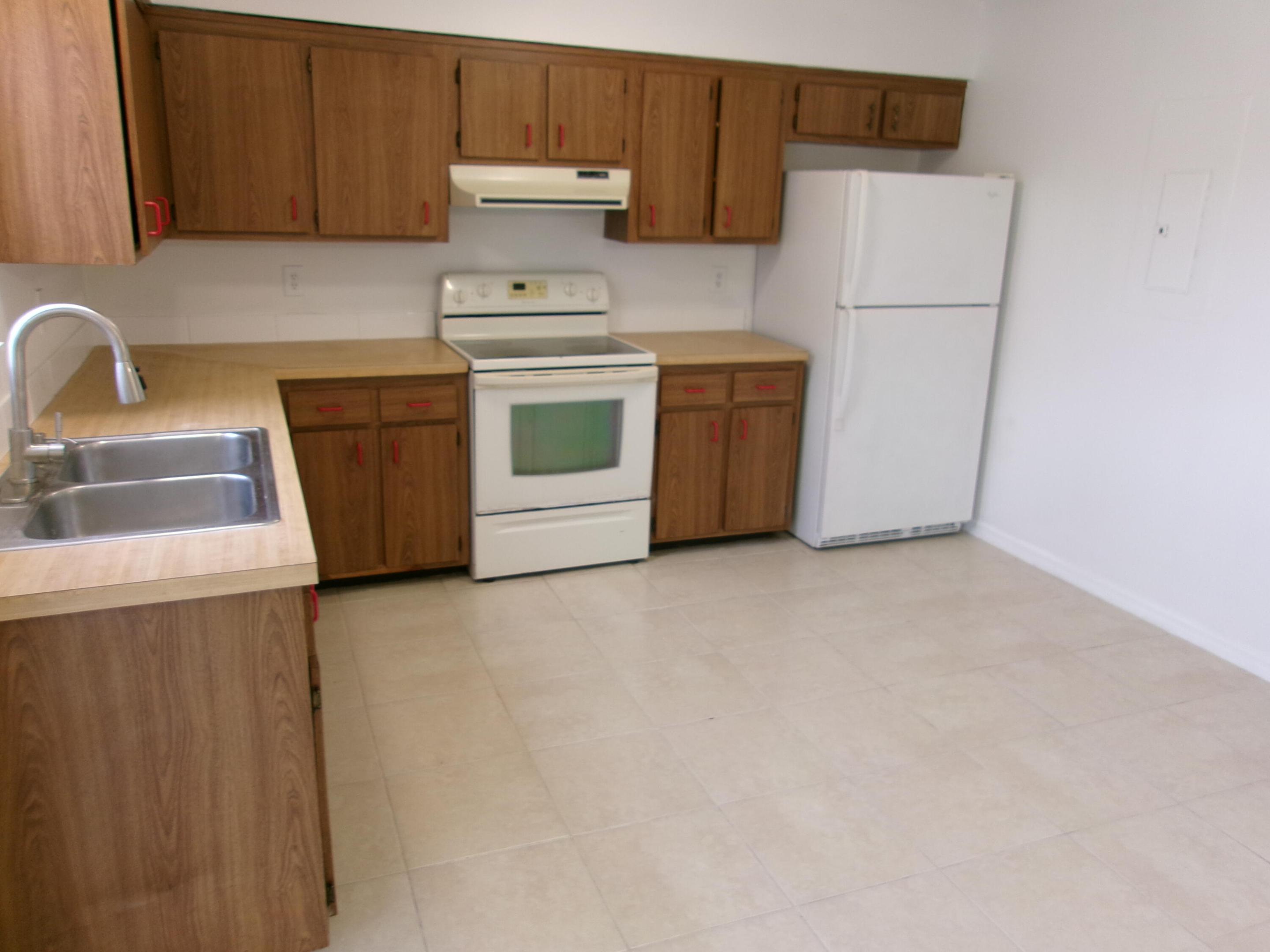 430 13th St Vero Beach, FL 32962