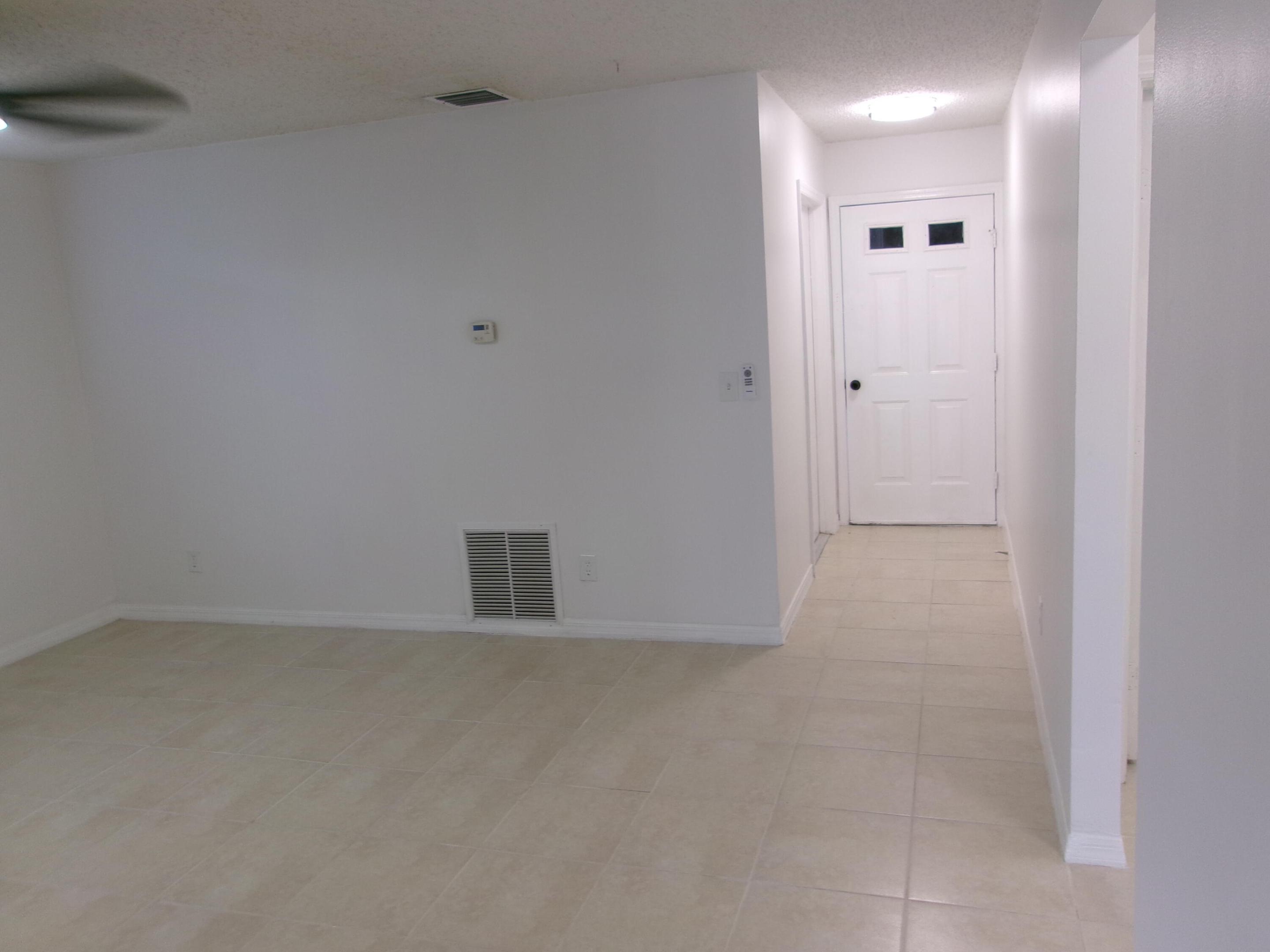 430 13th St Vero Beach, FL 32962