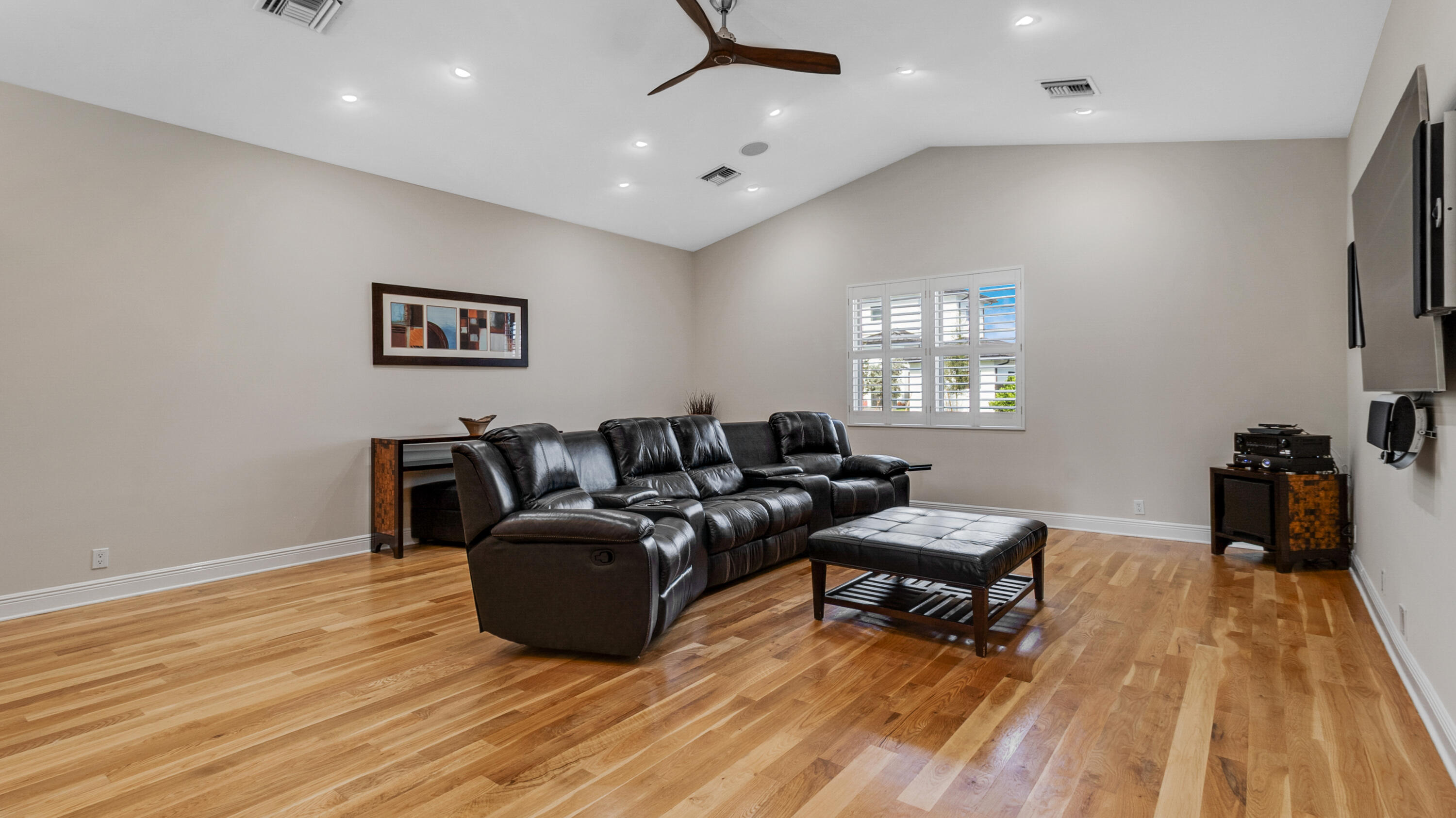 750 SE 7th Ave Pompano Beach, FL 33060