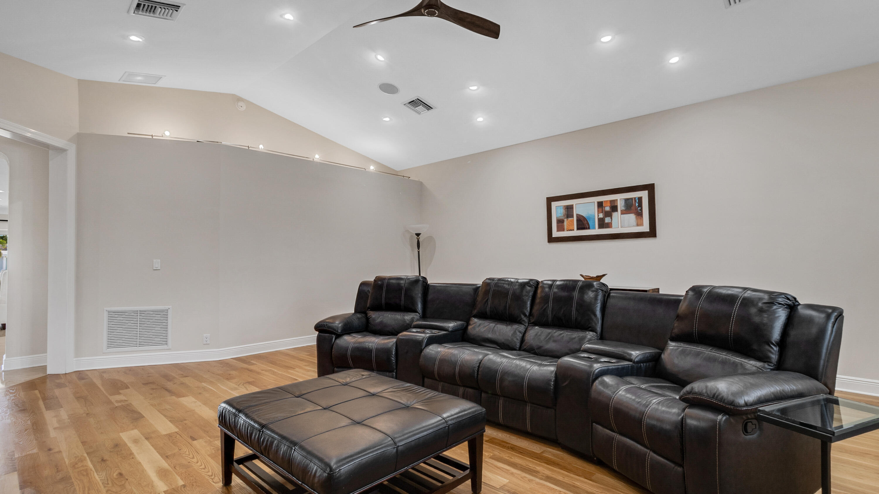 750 SE 7th Ave Pompano Beach, FL 33060