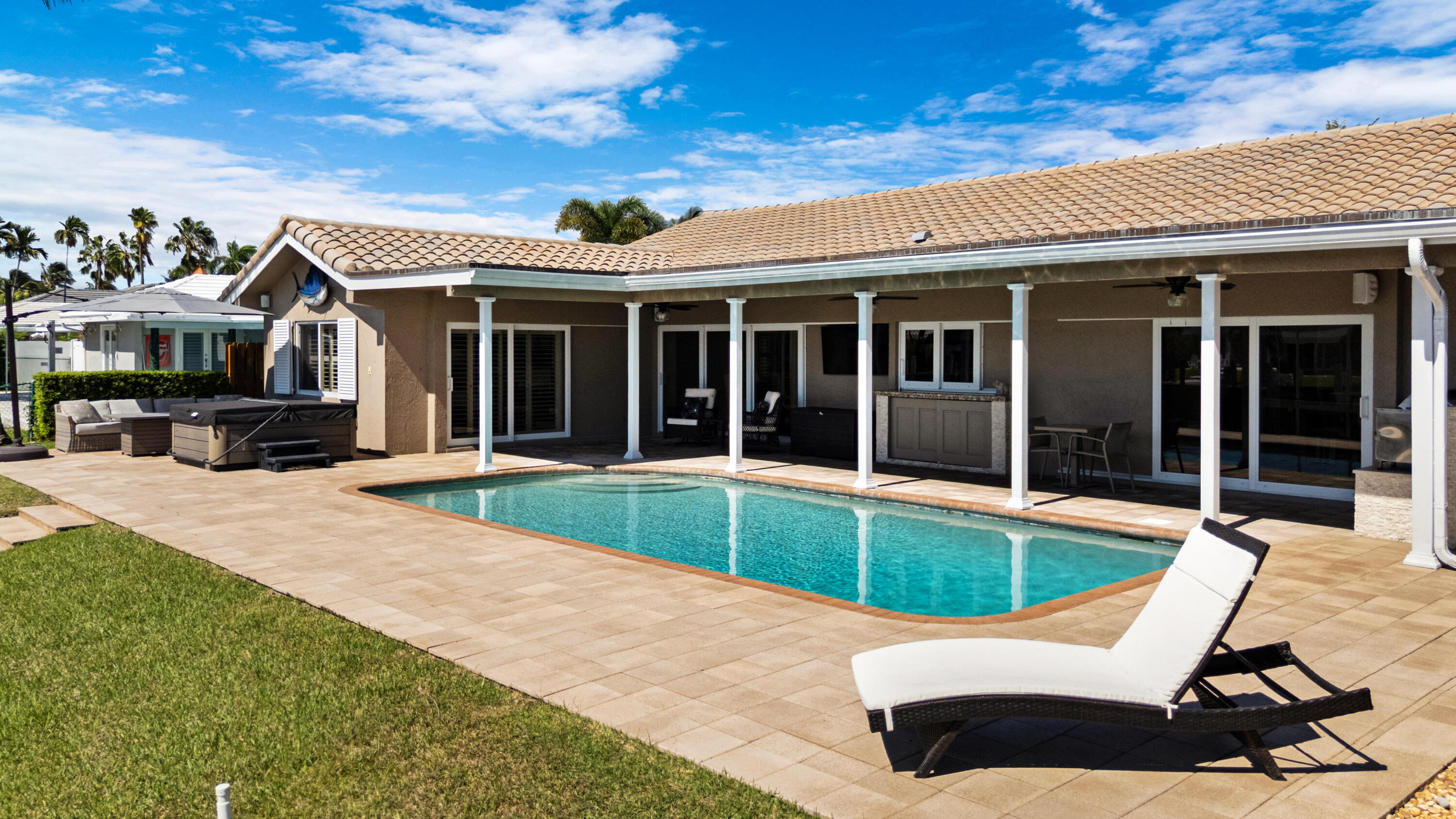 750 SE 7th Ave Pompano Beach, FL 33060