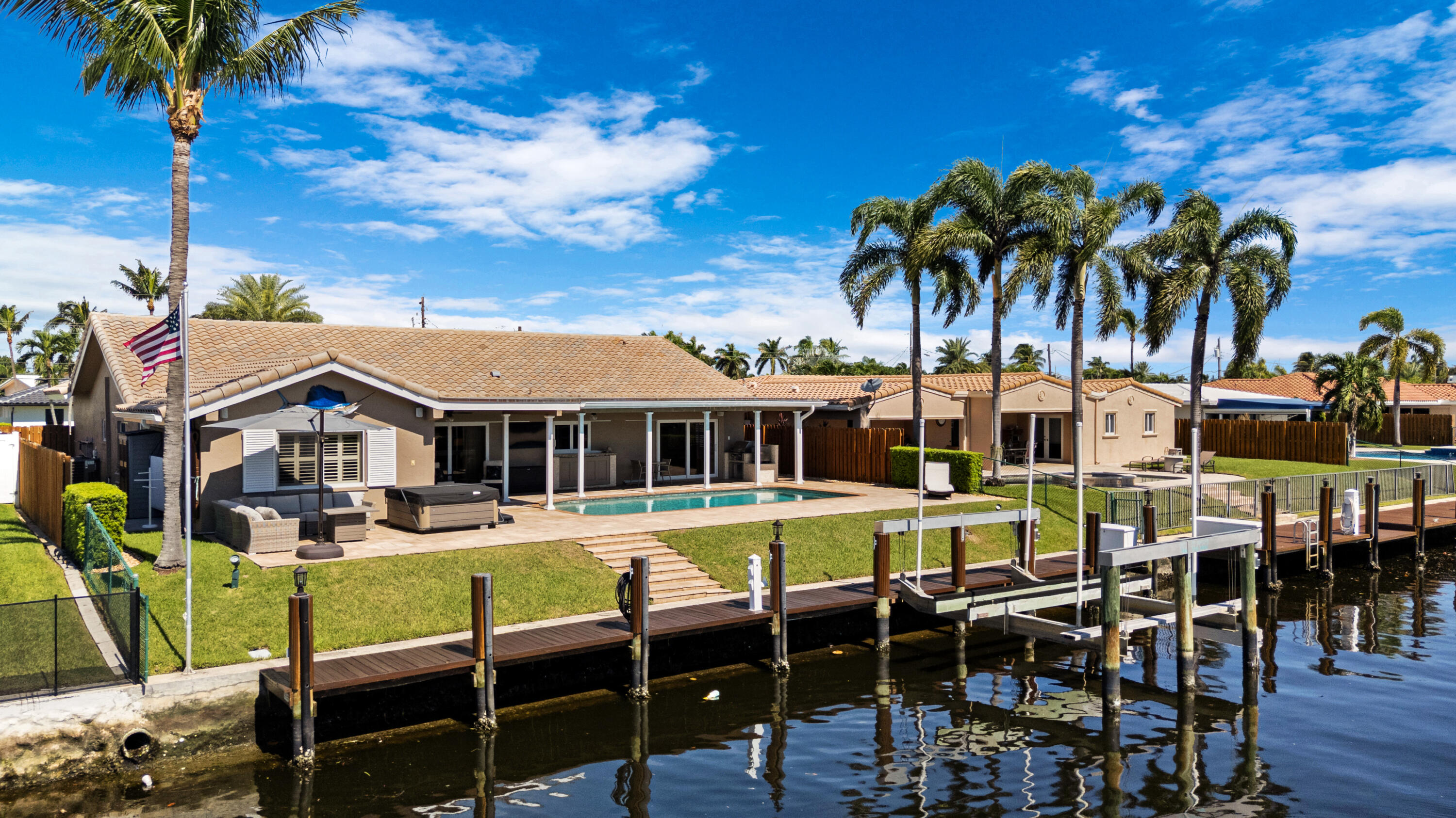 750 SE 7th Ave Pompano Beach, FL 33060
