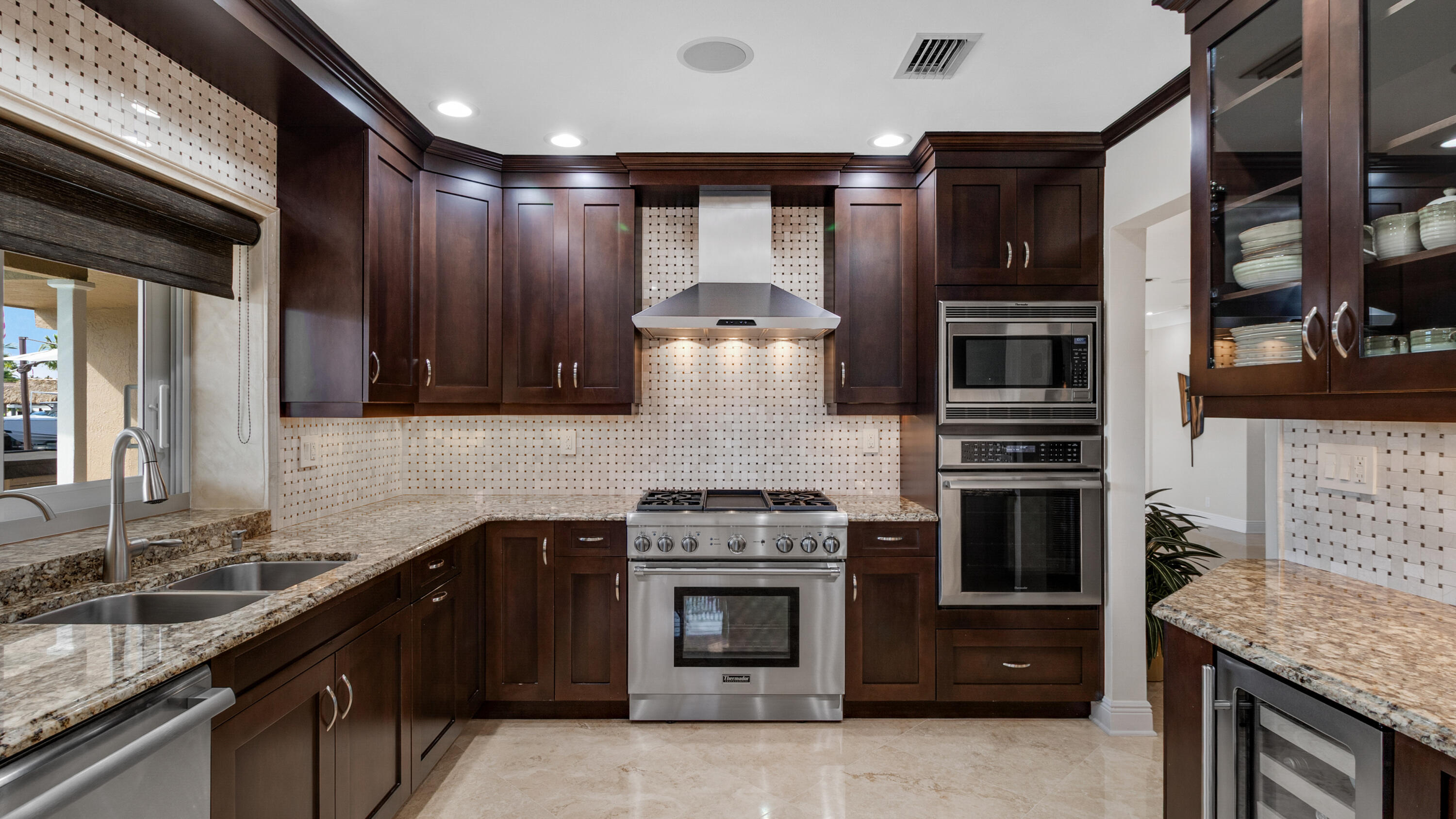 750 SE 7th Ave Pompano Beach, FL 33060