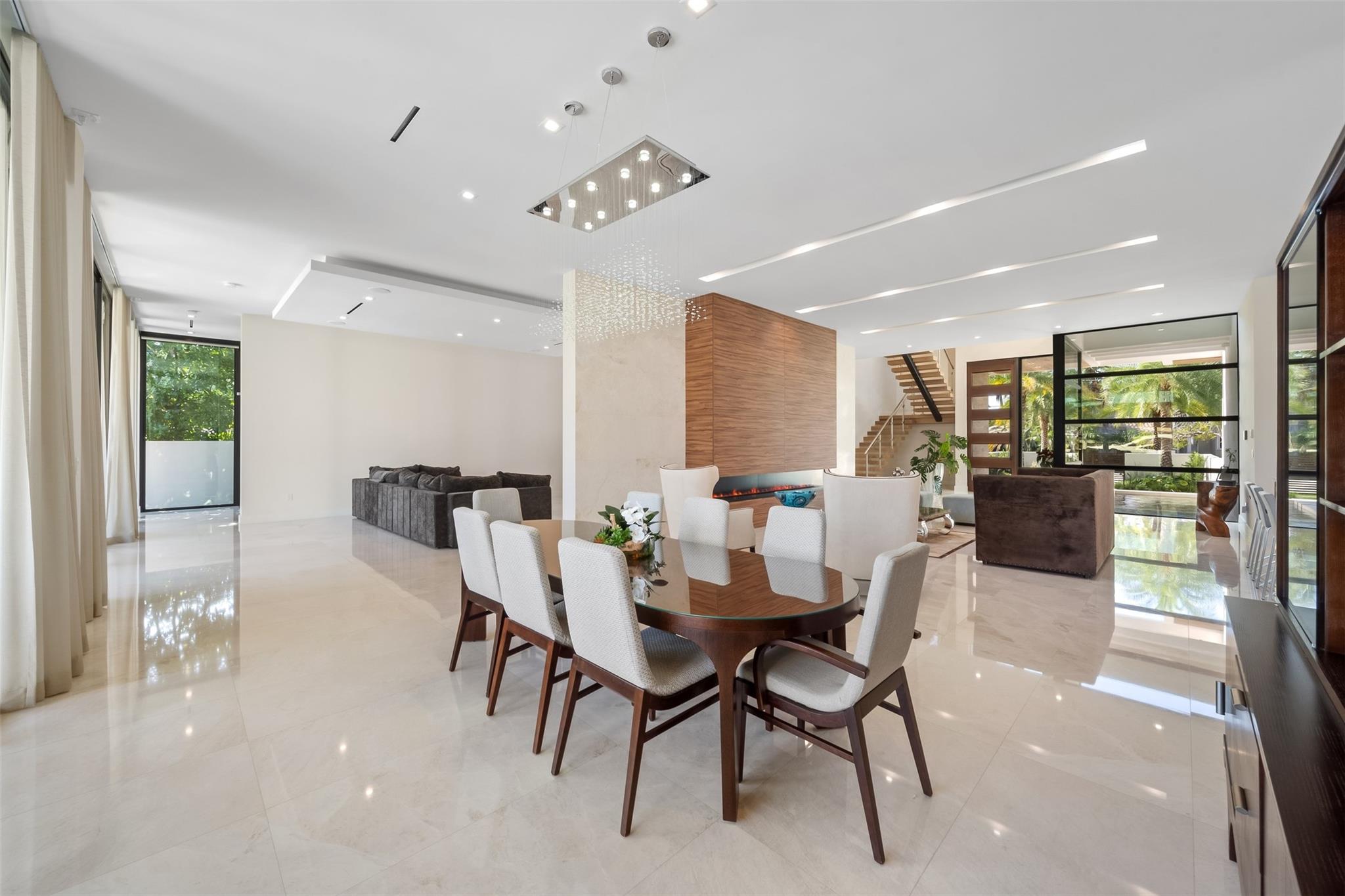 2421 Barcelona Dr Fort Lauderdale, FL 33301 2421 Barcelona Dr Fort Lauderdale, FL 33301