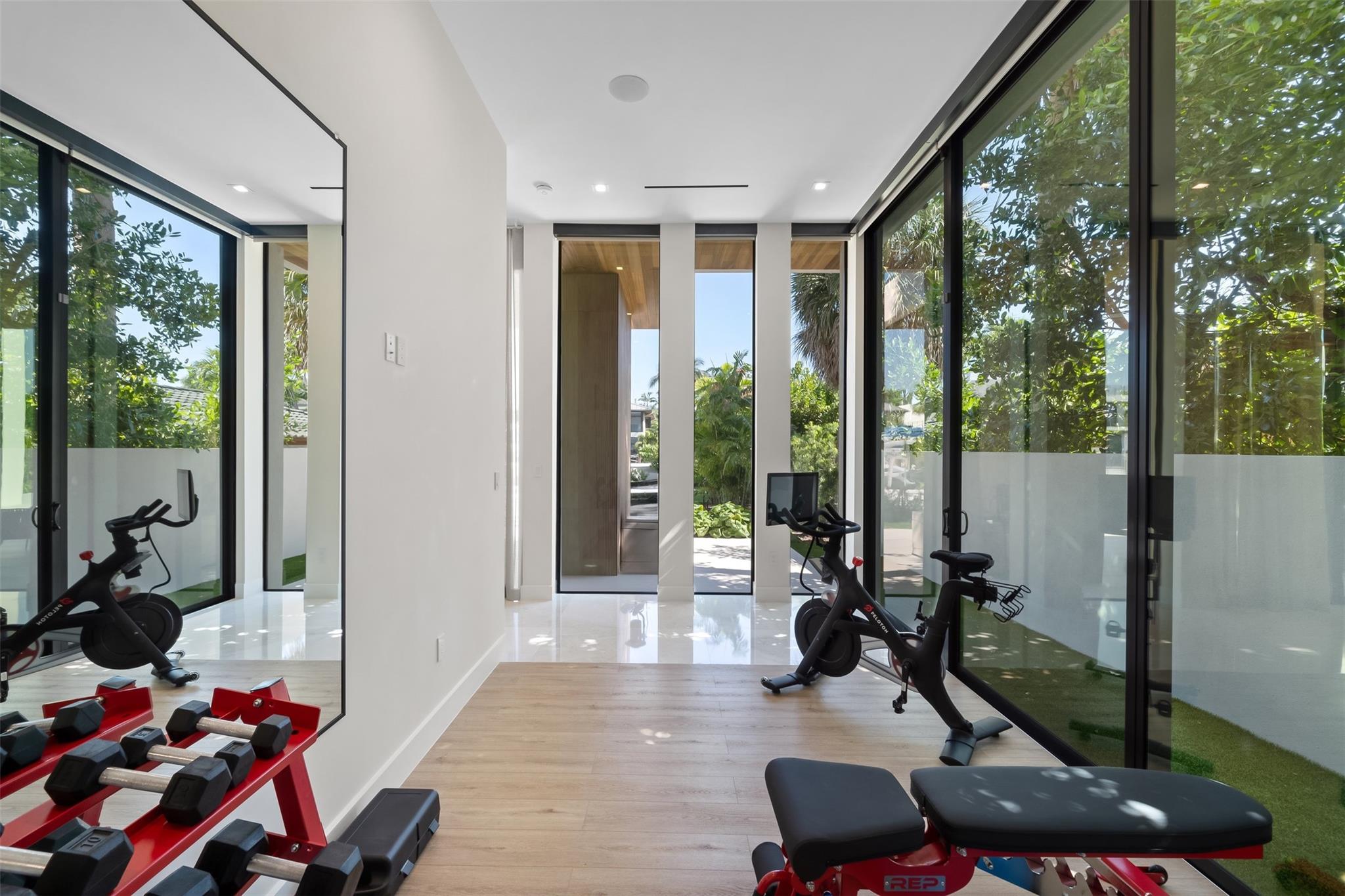 2421 Barcelona Dr Fort Lauderdale, FL 33301 2421 Barcelona Dr Fort Lauderdale, FL 33301