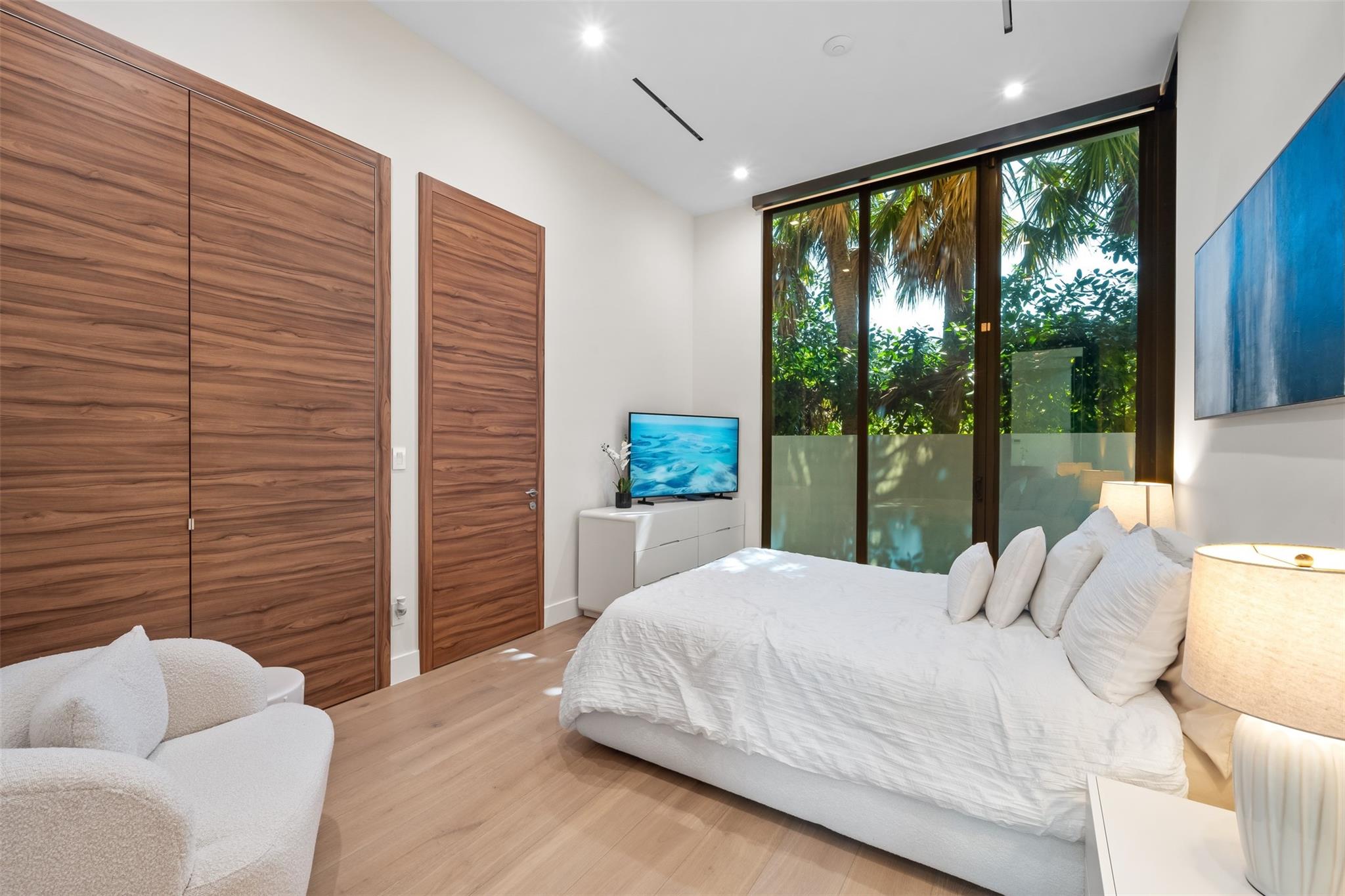 2421 Barcelona Dr Fort Lauderdale, FL 33301 2421 Barcelona Dr Fort Lauderdale, FL 33301