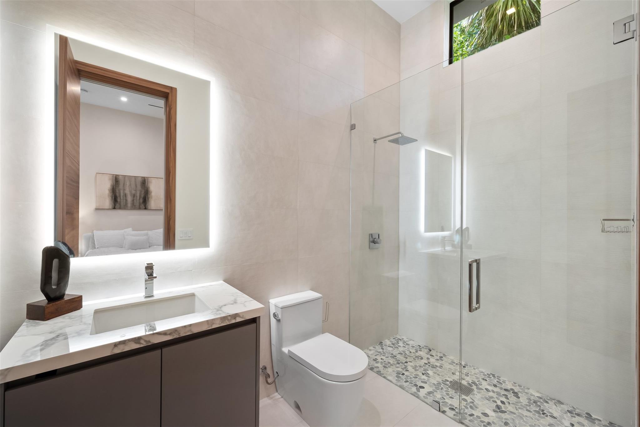 2421 Barcelona Dr Fort Lauderdale, FL 33301 2421 Barcelona Dr Fort Lauderdale, FL 33301