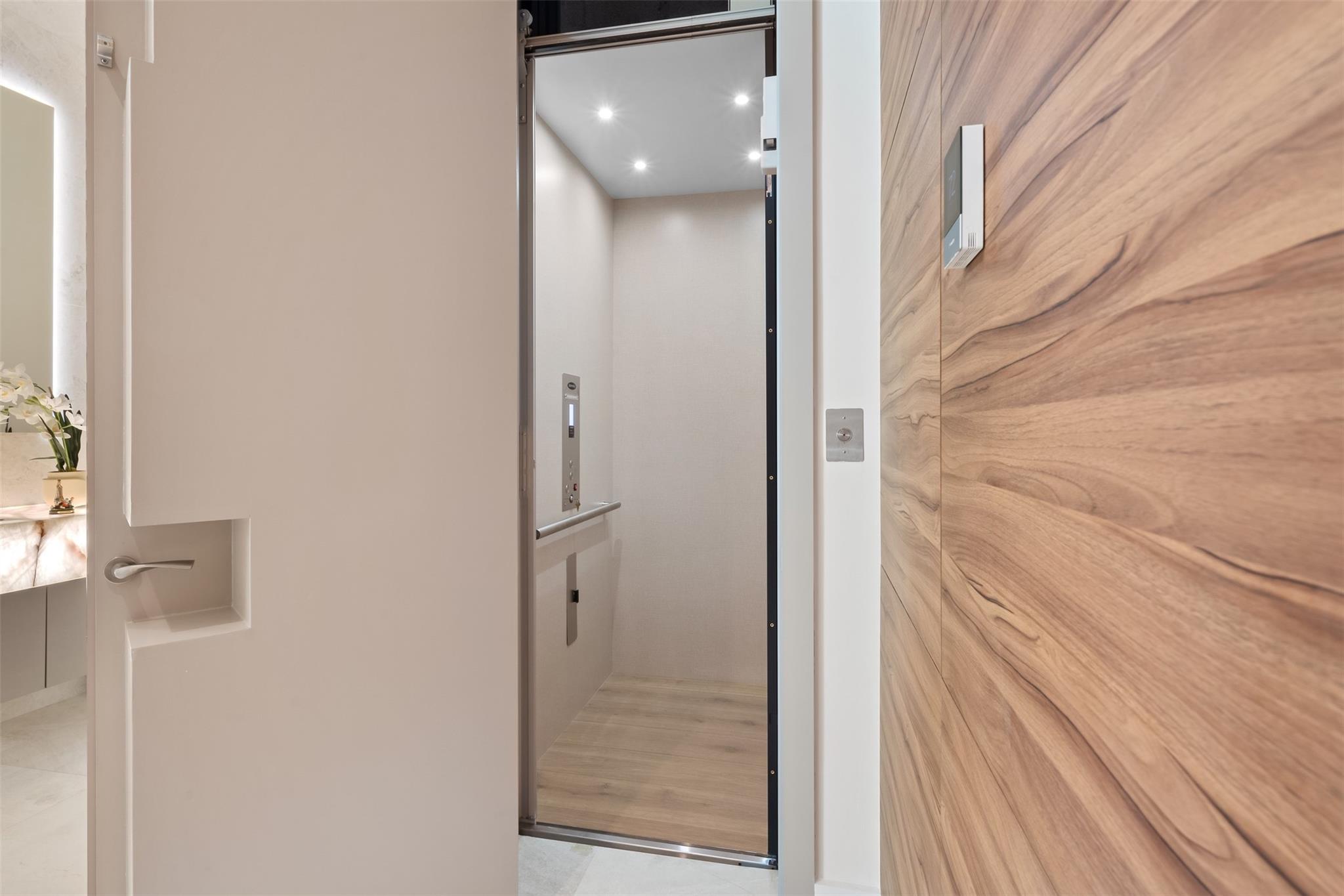 2421 Barcelona Dr Fort Lauderdale, FL 33301 2421 Barcelona Dr Fort Lauderdale, FL 33301