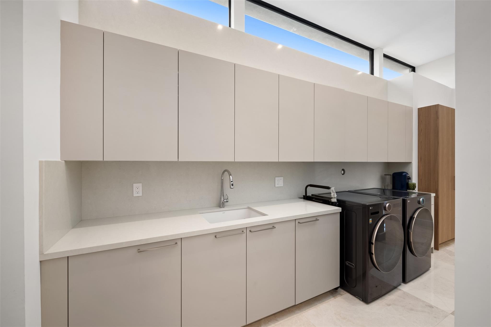 2421 Barcelona Dr Fort Lauderdale, FL 33301 2421 Barcelona Dr Fort Lauderdale, FL 33301