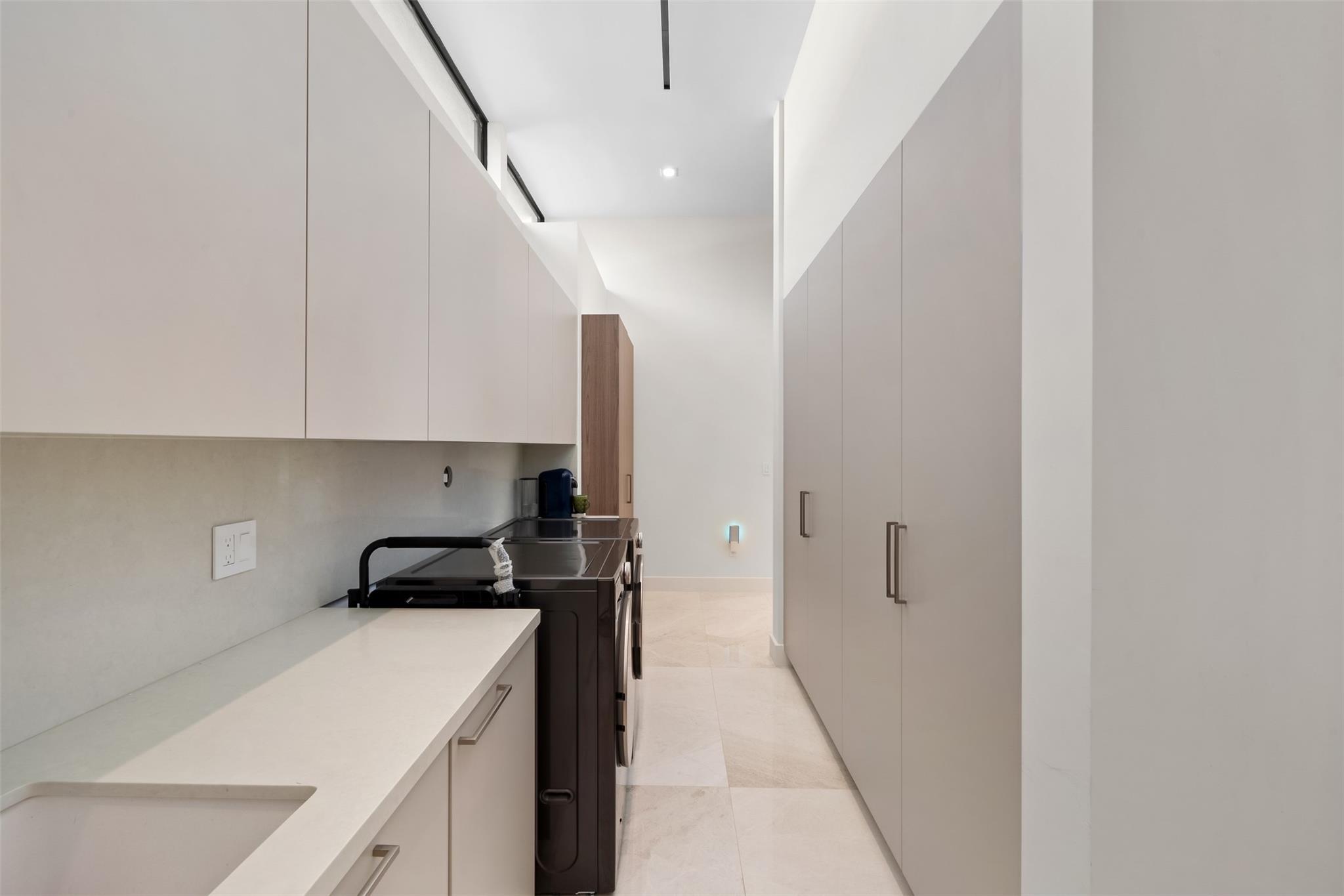 2421 Barcelona Dr Fort Lauderdale, FL 33301 2421 Barcelona Dr Fort Lauderdale, FL 33301