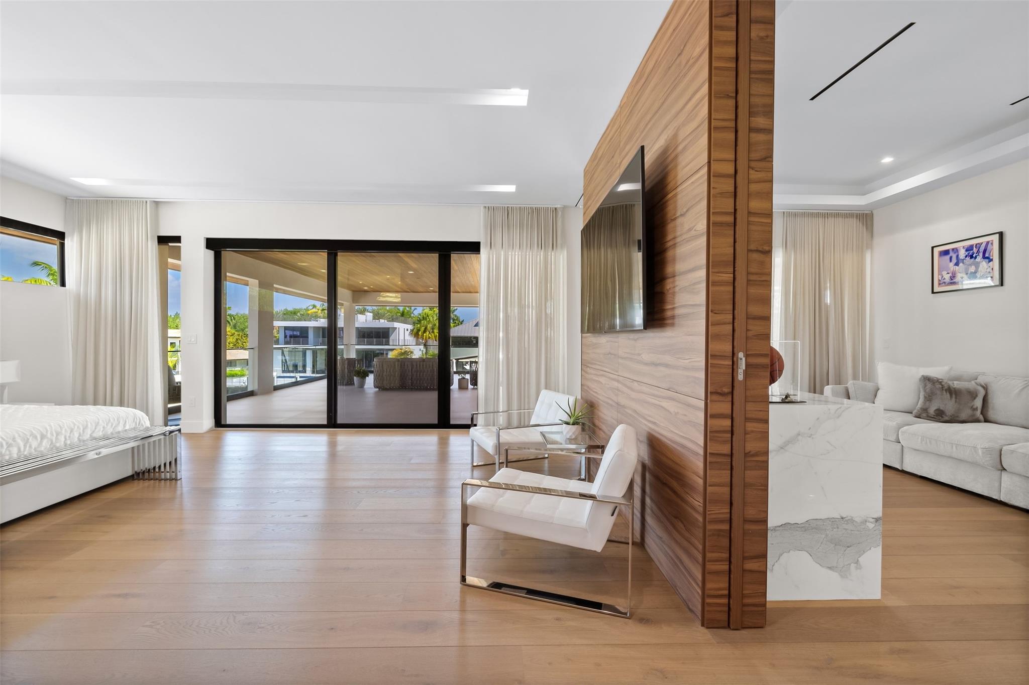 2421 Barcelona Dr Fort Lauderdale, FL 33301 2421 Barcelona Dr Fort Lauderdale, FL 33301