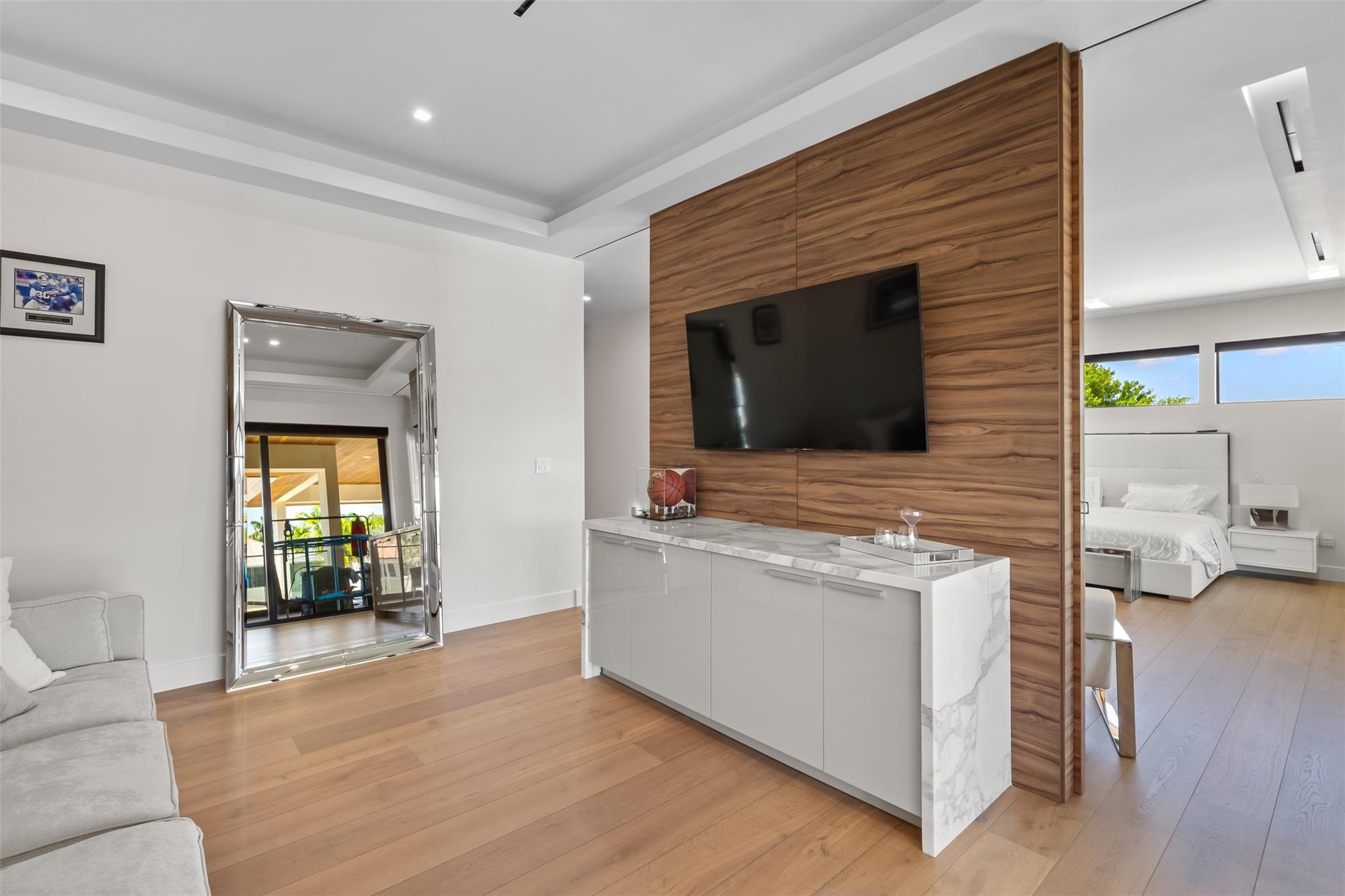 2421 Barcelona Dr Fort Lauderdale, FL 33301 2421 Barcelona Dr Fort Lauderdale, FL 33301