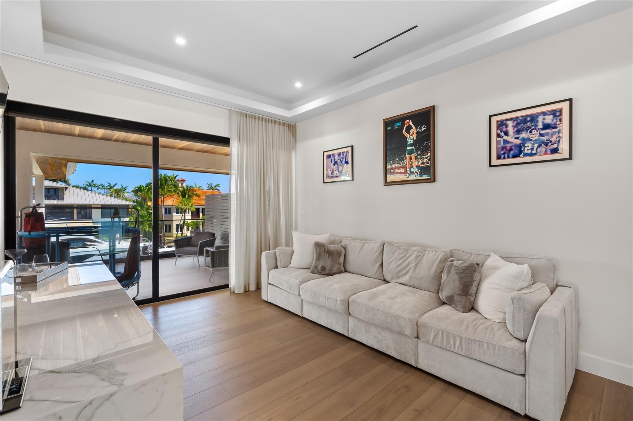 2421 Barcelona Dr Fort Lauderdale, FL 33301 2421 Barcelona Dr Fort Lauderdale, FL 33301