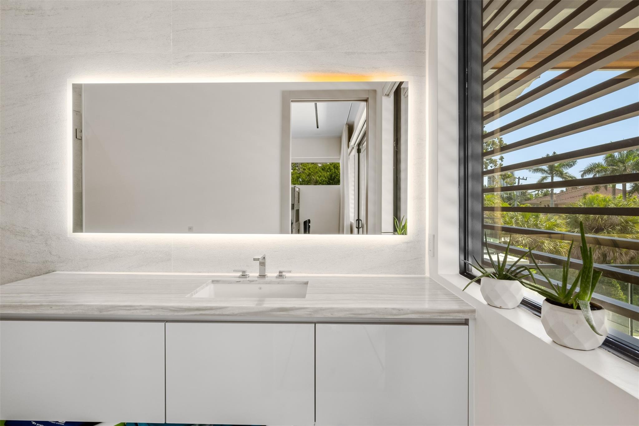 2421 Barcelona Dr Fort Lauderdale, FL 33301 2421 Barcelona Dr Fort Lauderdale, FL 33301