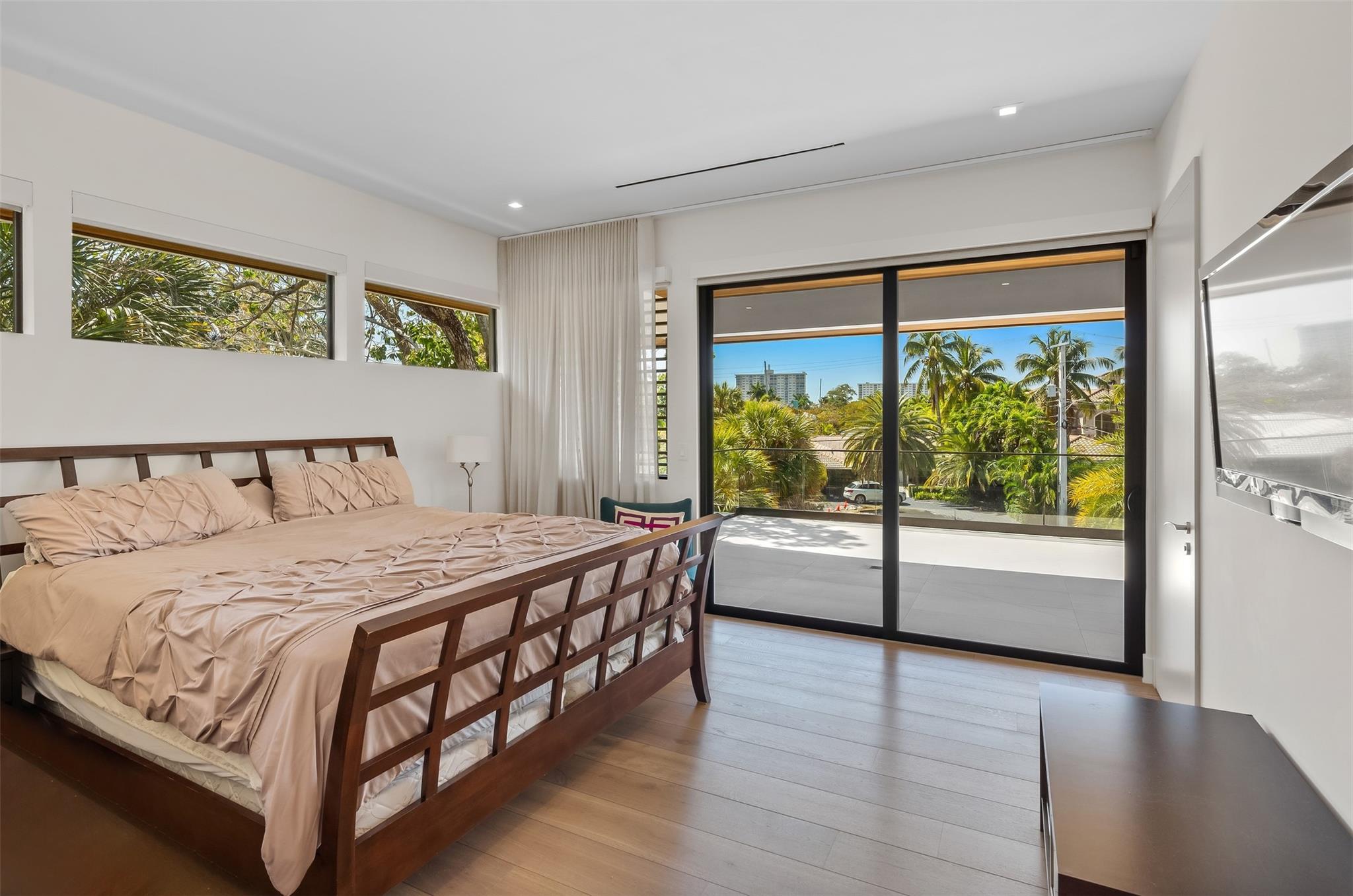 2421 Barcelona Dr Fort Lauderdale, FL 33301 2421 Barcelona Dr Fort Lauderdale, FL 33301