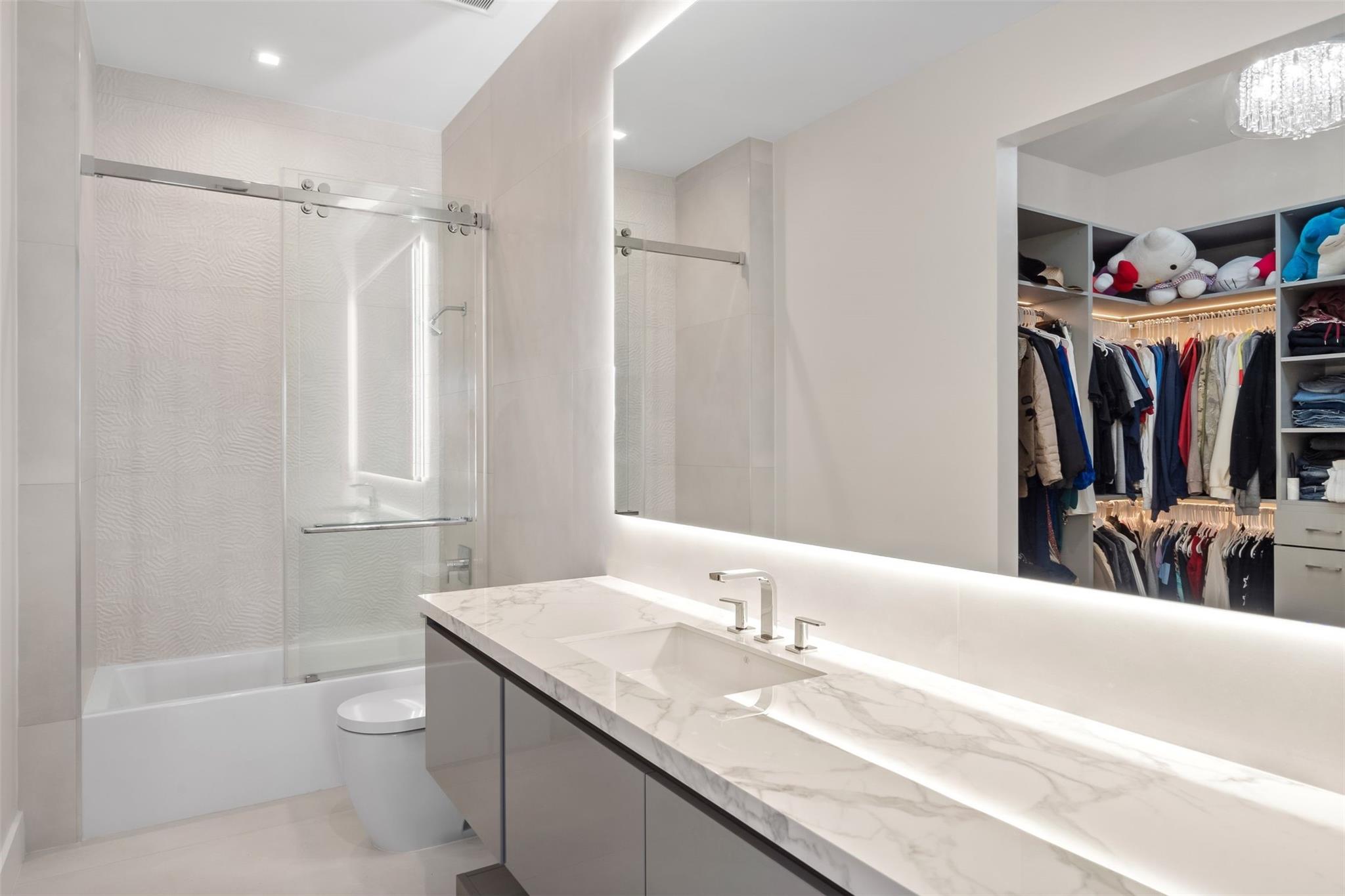 2421 Barcelona Dr Fort Lauderdale, FL 33301 2421 Barcelona Dr Fort Lauderdale, FL 33301