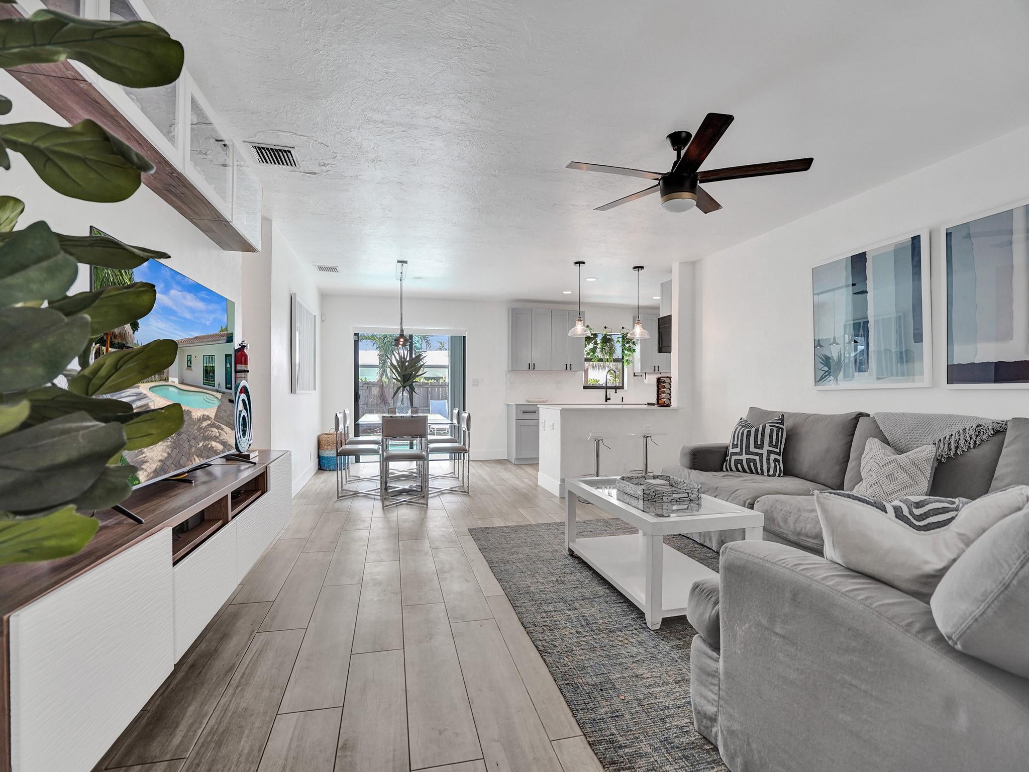 1561 SE 24th Ter,Pompano Beach, FL 33062