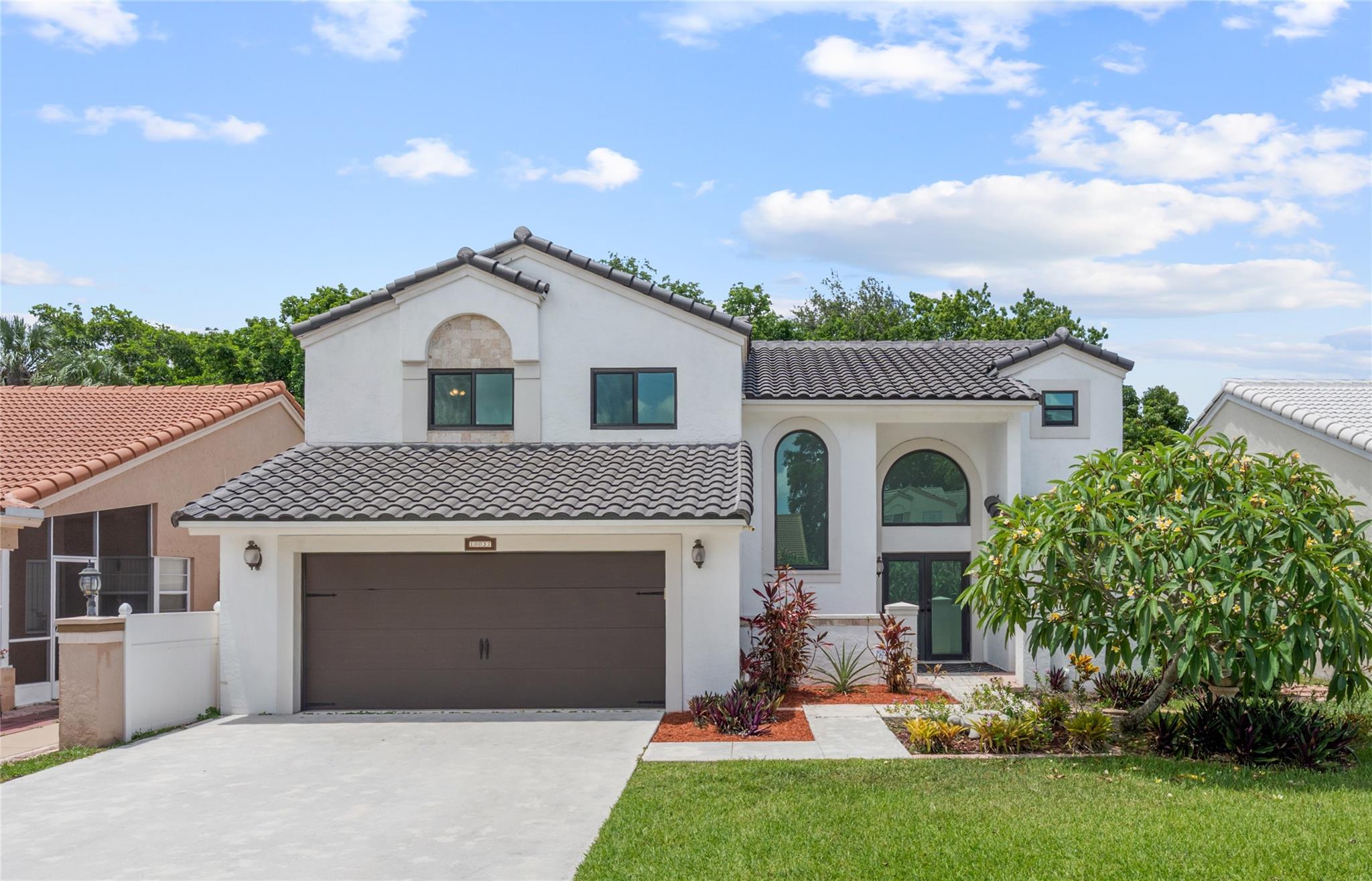 10037 Country Brk Rd