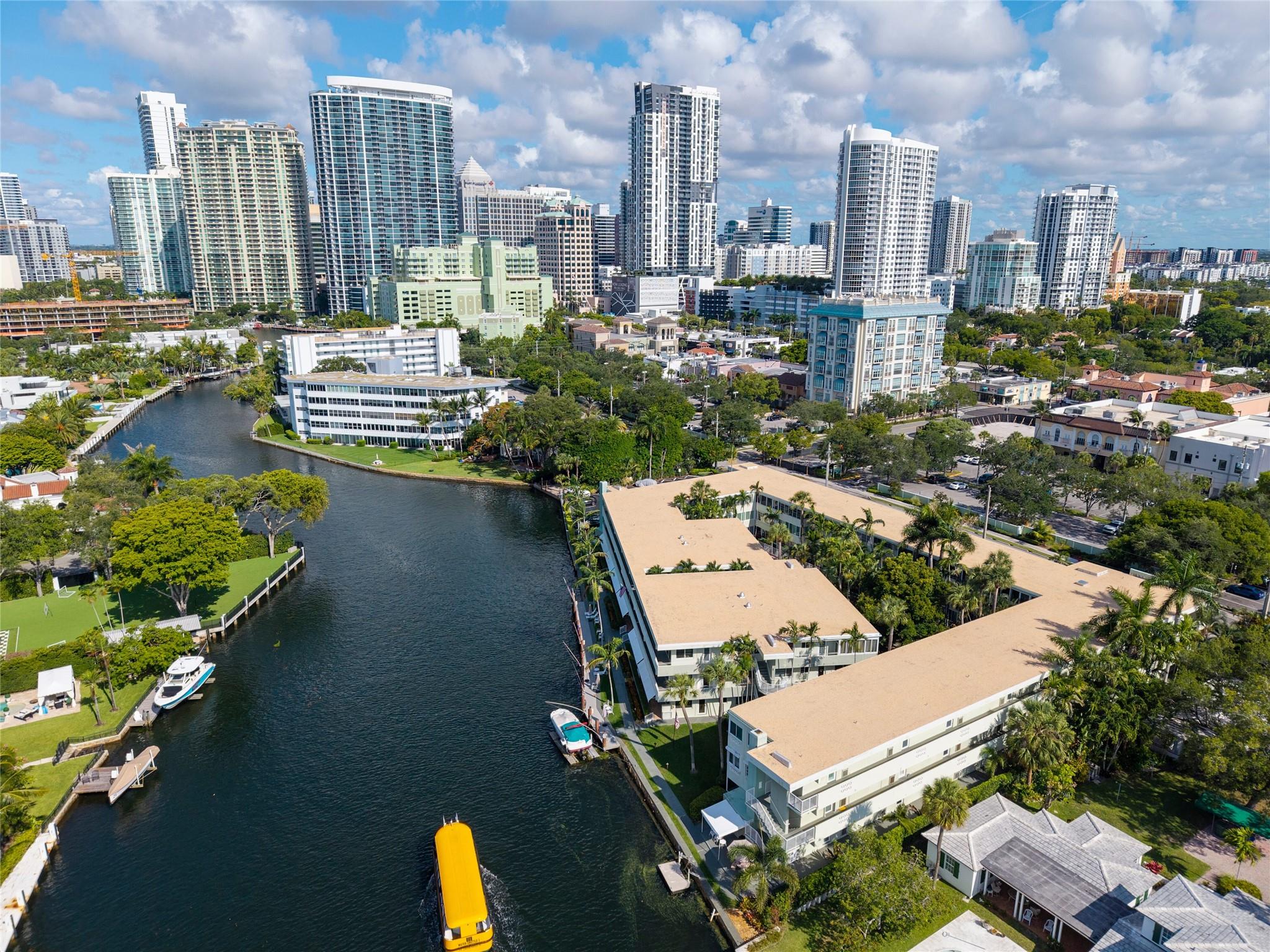 1000 SE 4th St #117 & 118 Fort Lauderdale, FL 33301