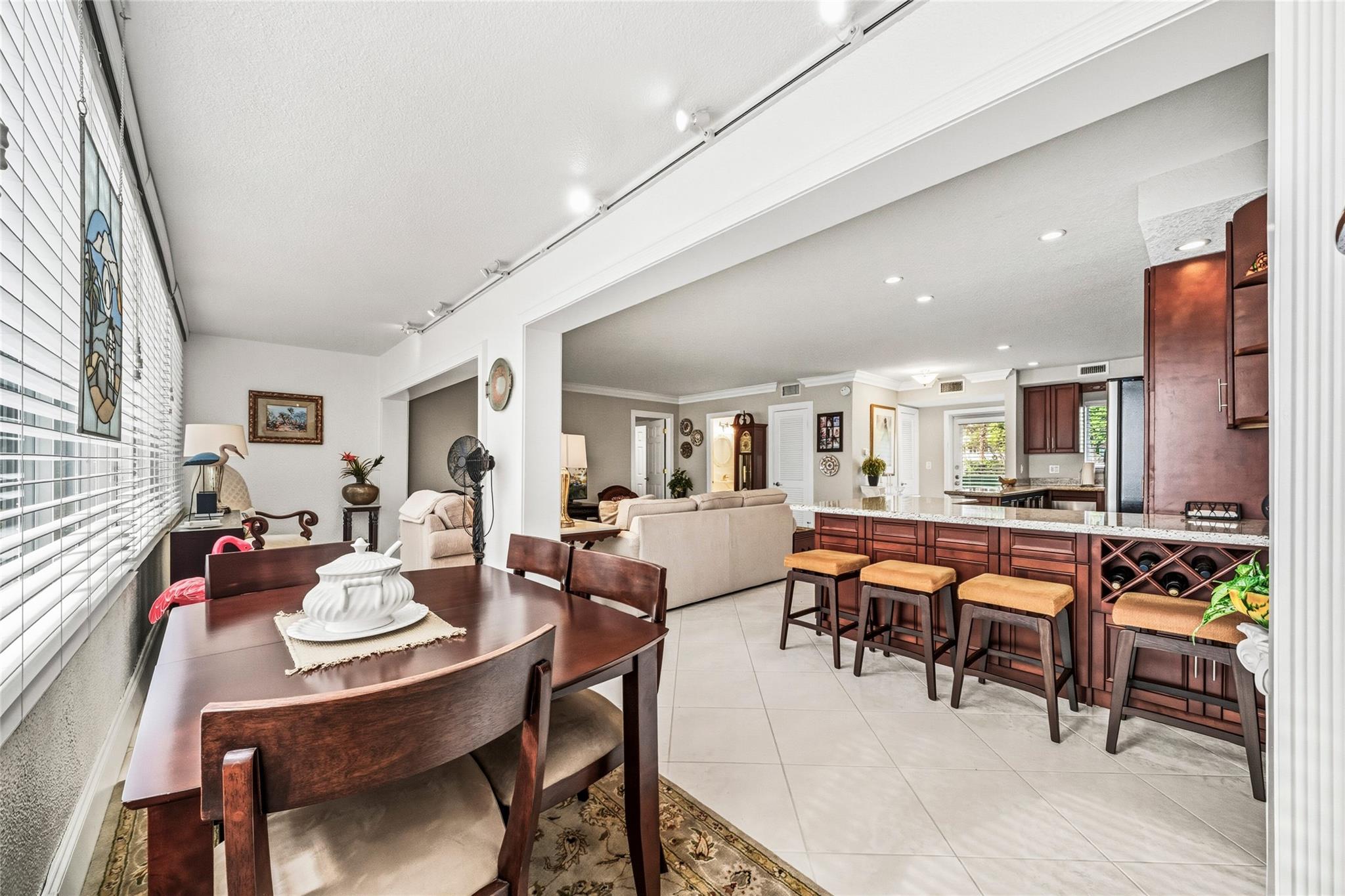 1000 SE 4th St #117 & 118 Fort Lauderdale, FL 33301