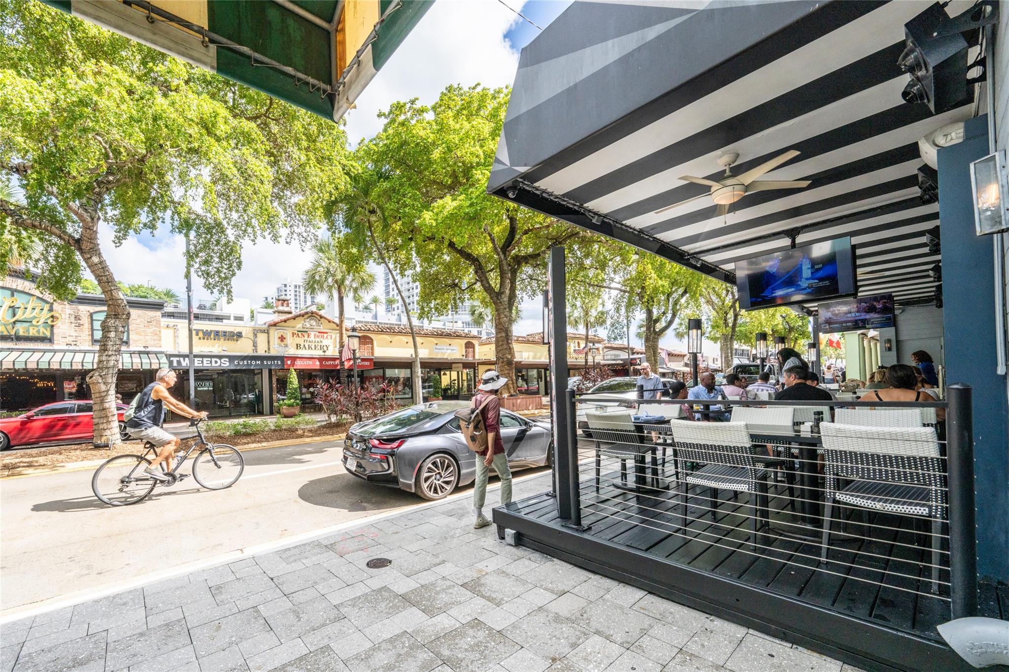 1000 SE 4th St #117 & 118 Fort Lauderdale, FL 33301