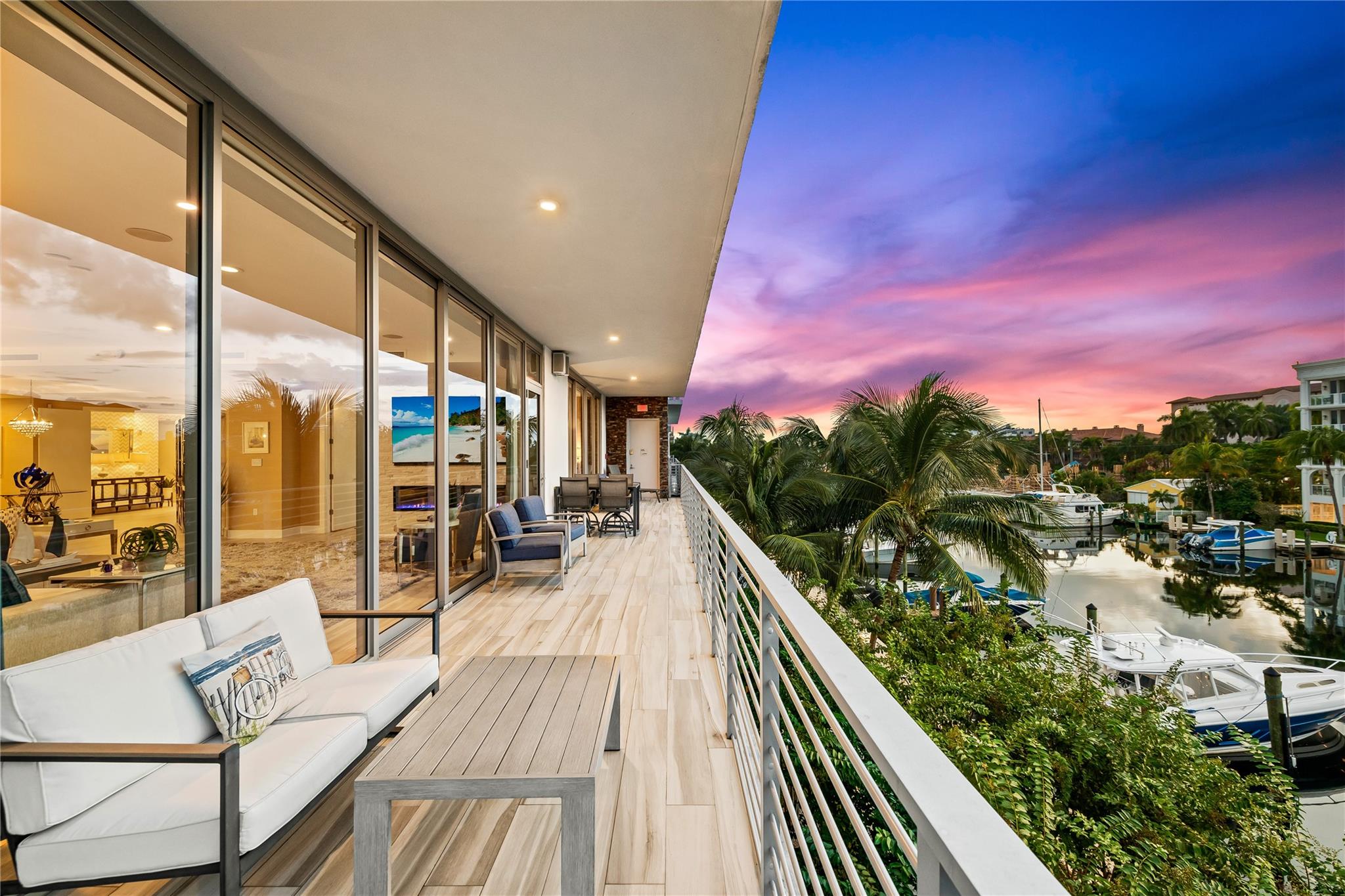 41 Isle Of Venice Dr #301