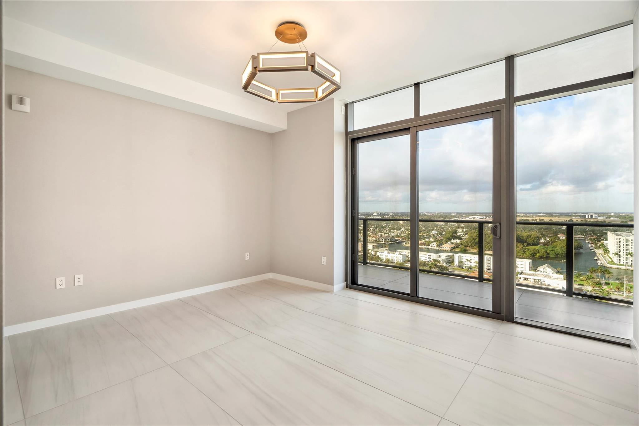 1116 N Ocean Blvd #UPH03 Pompano Beach, FL 33062