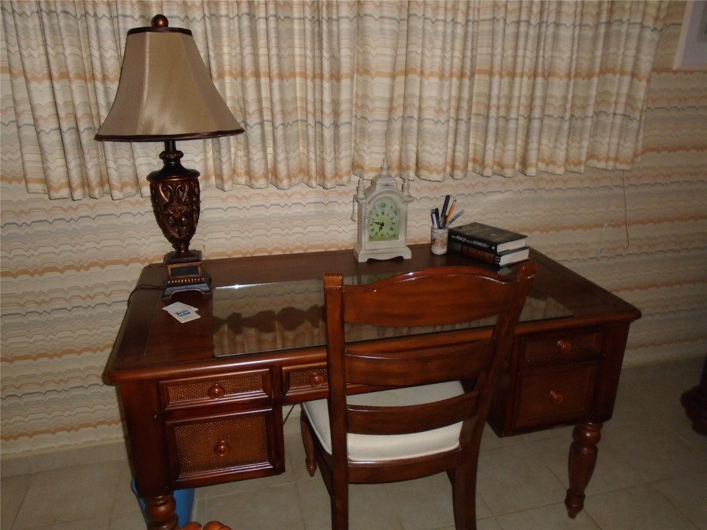 3165 NE 48th #110 Lighthouse Point, FL 33064