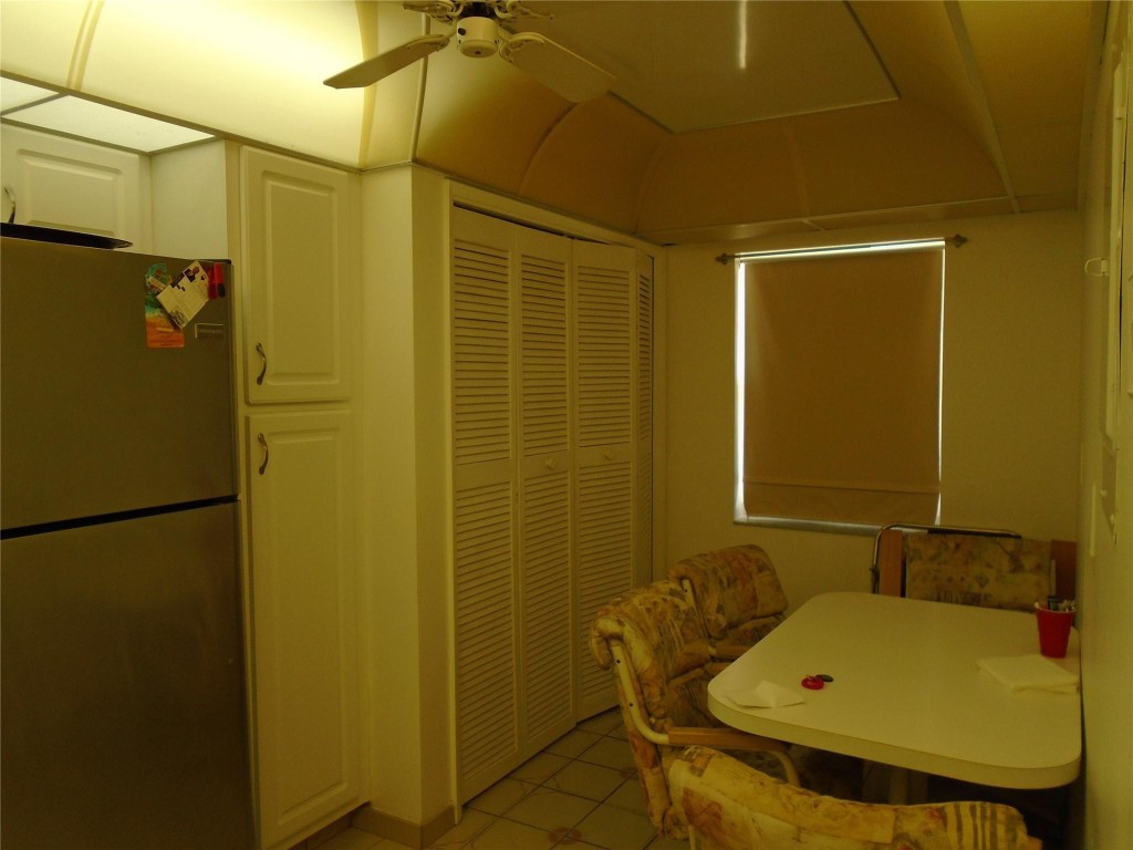 3165 NE 48th #110 Lighthouse Point, FL 33064