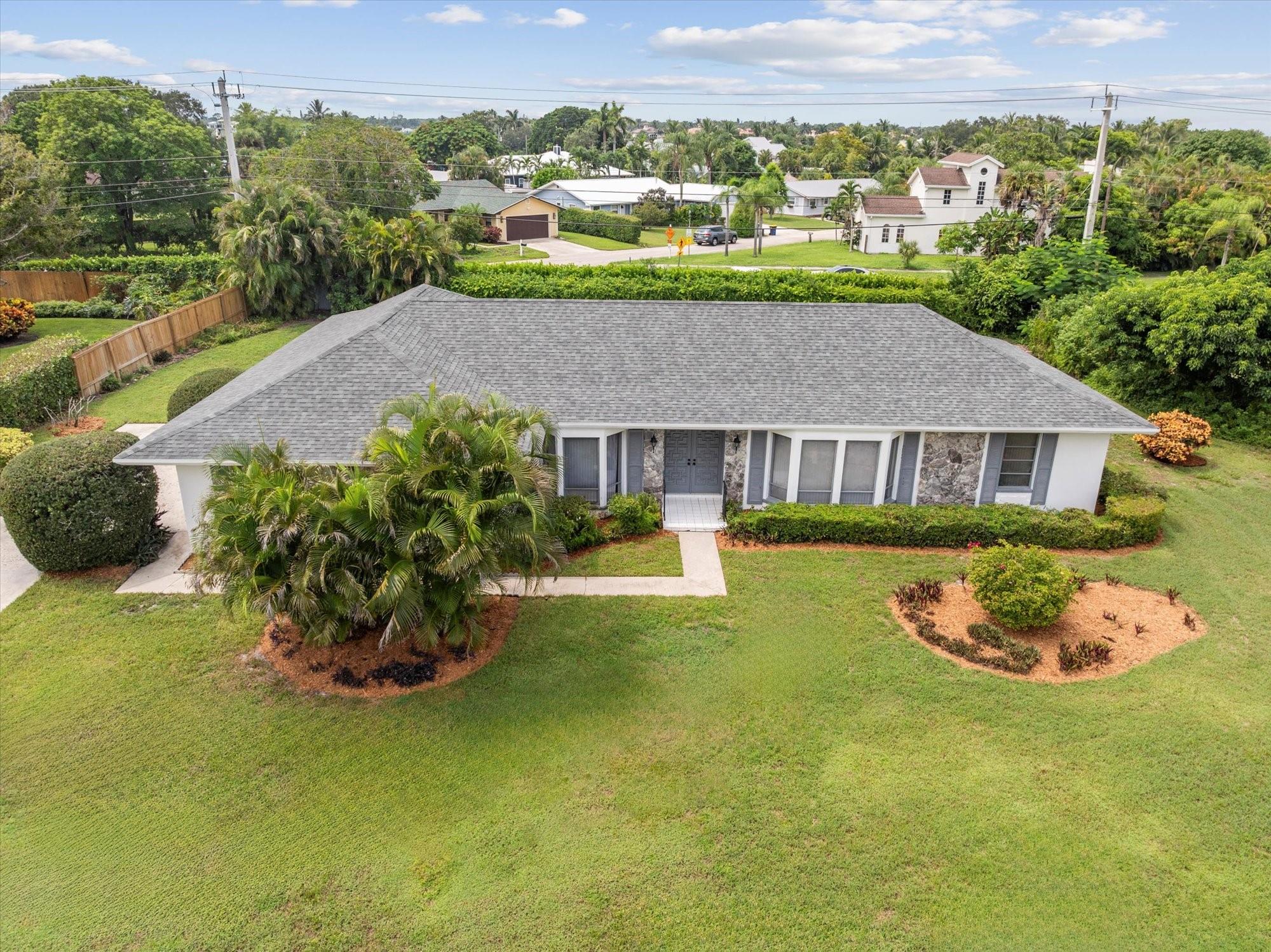 137 SE Turtle Crk Dr