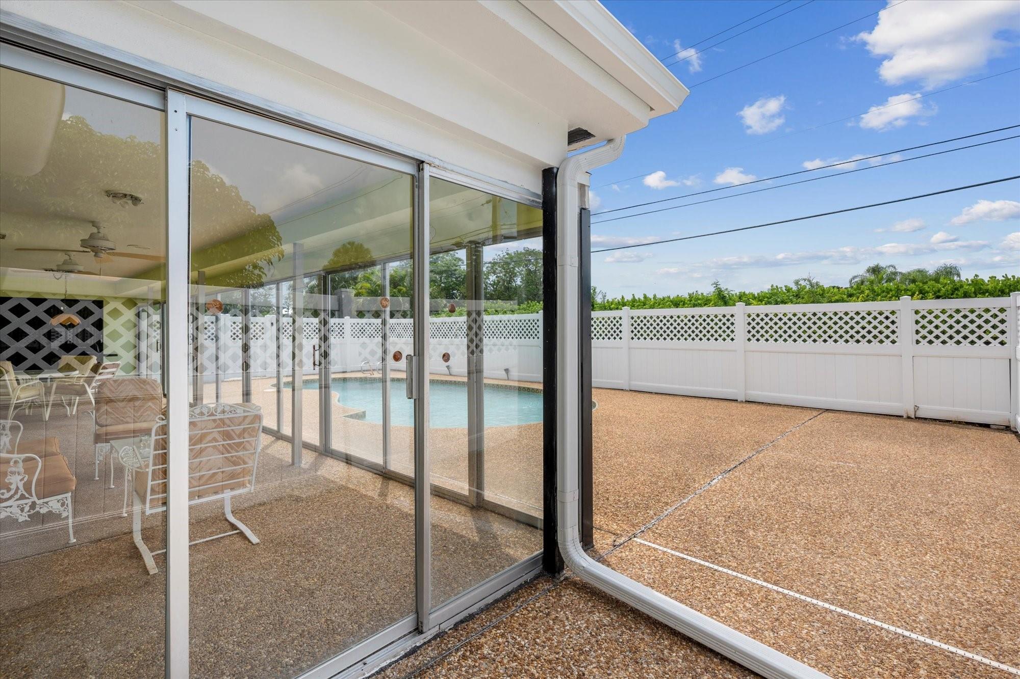 137 SE Turtle Crk Dr Jupiter, FL 33469