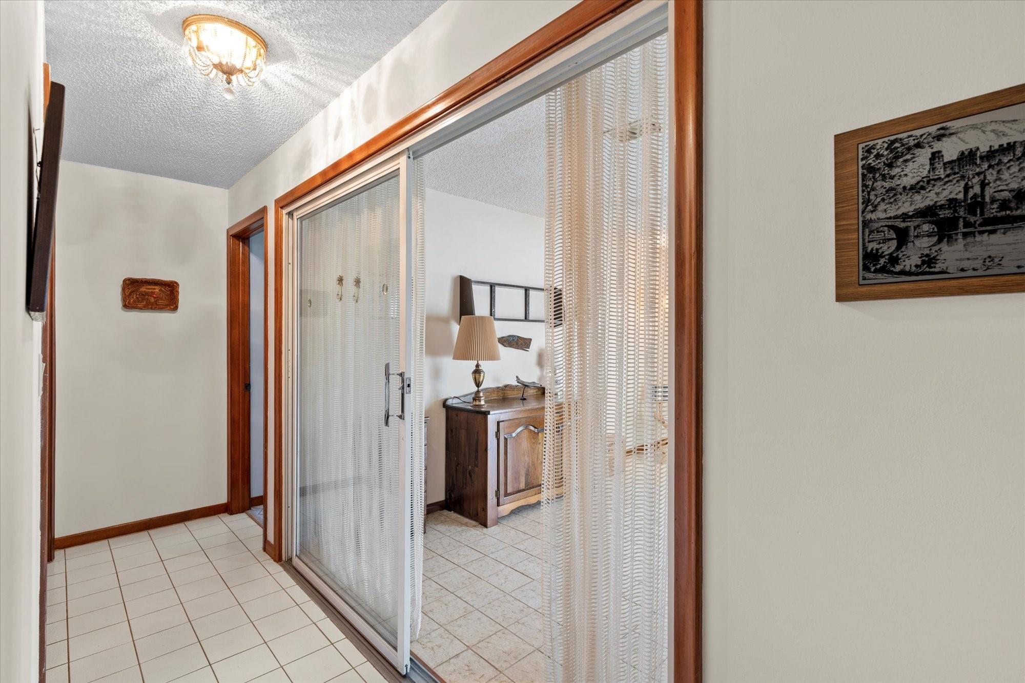 137 SE Turtle Crk Dr Jupiter, FL 33469