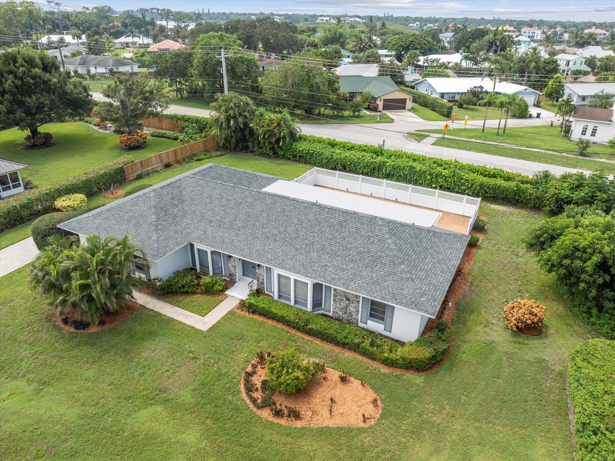 137 SE Turtle Crk Dr Jupiter, FL 33469