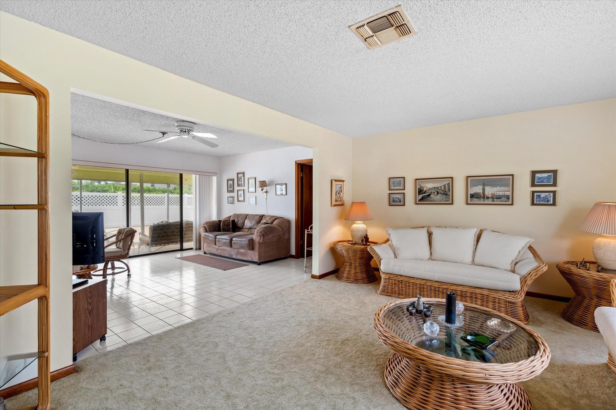 137 SE Turtle Crk Dr Jupiter, FL 33469