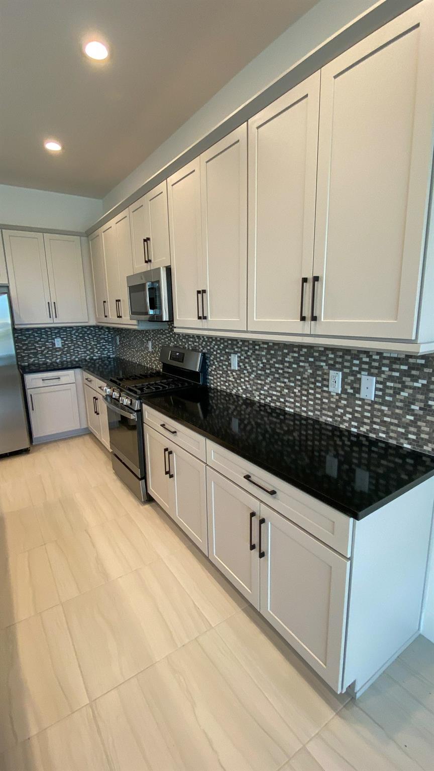 32179 Logan Elm Ter Wesley Chapel, FL 33543